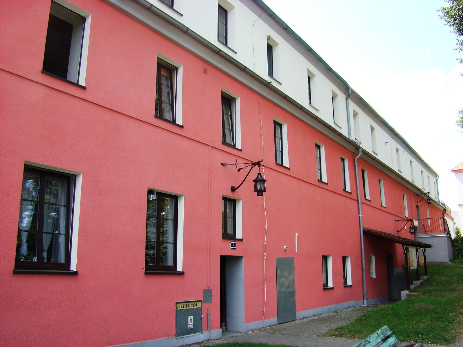 Oficyna, ob. budynek mieszkalny, Korfantów
