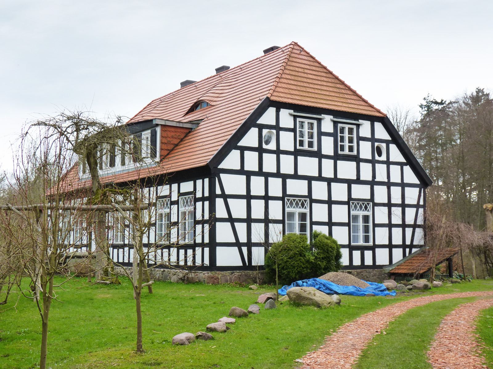 Leśniczówka, Widzieńsko