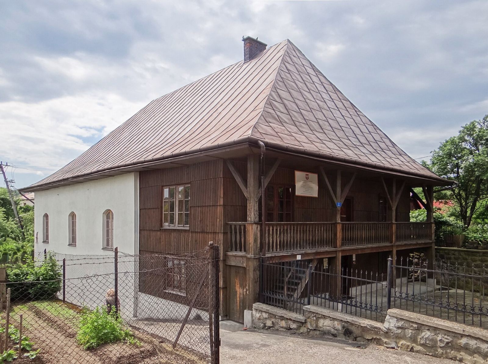 Synagoga, ob. szkoła, Bobowa