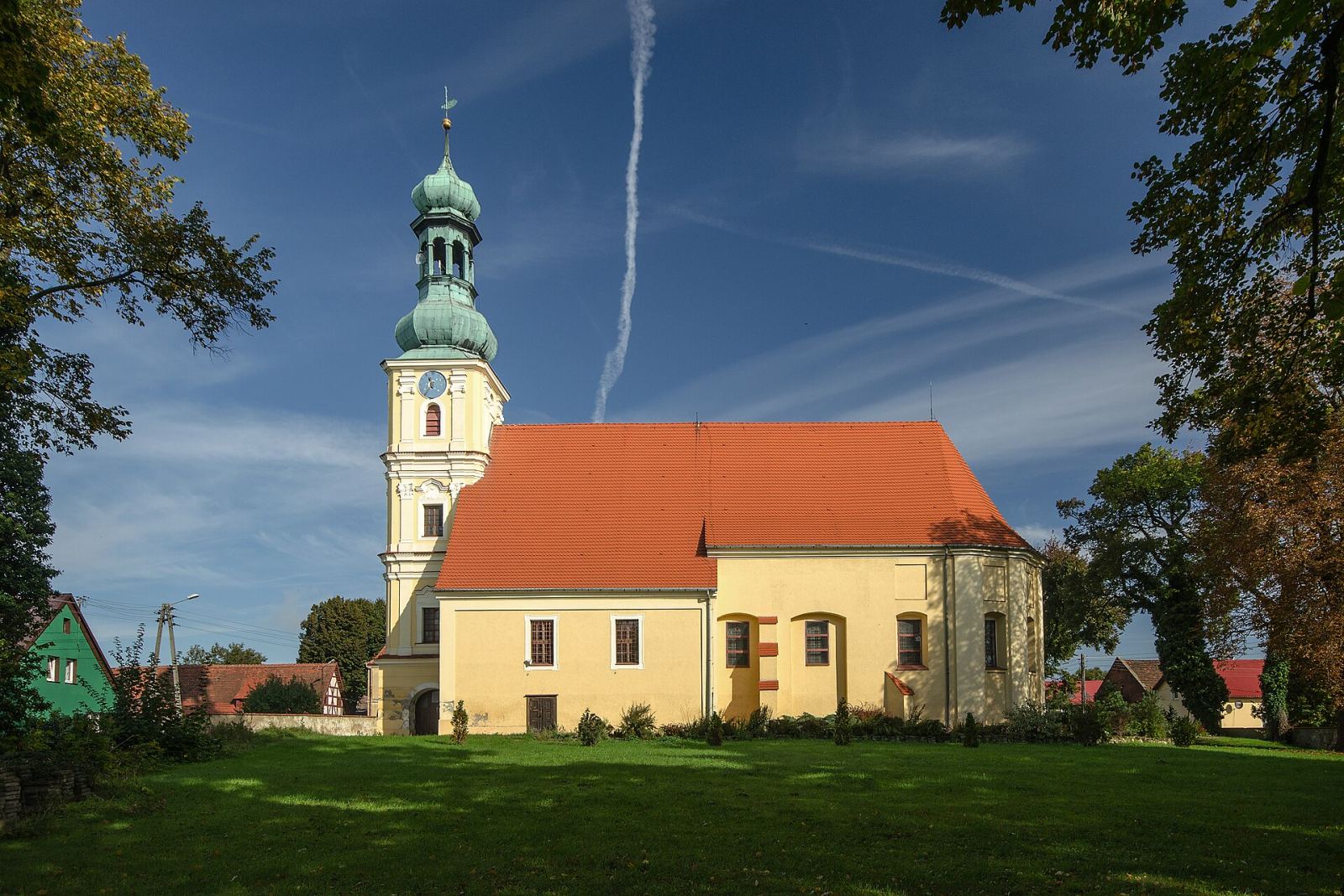 Kościół parafialny pw. św. Mikołaja, Brzezia Łąka