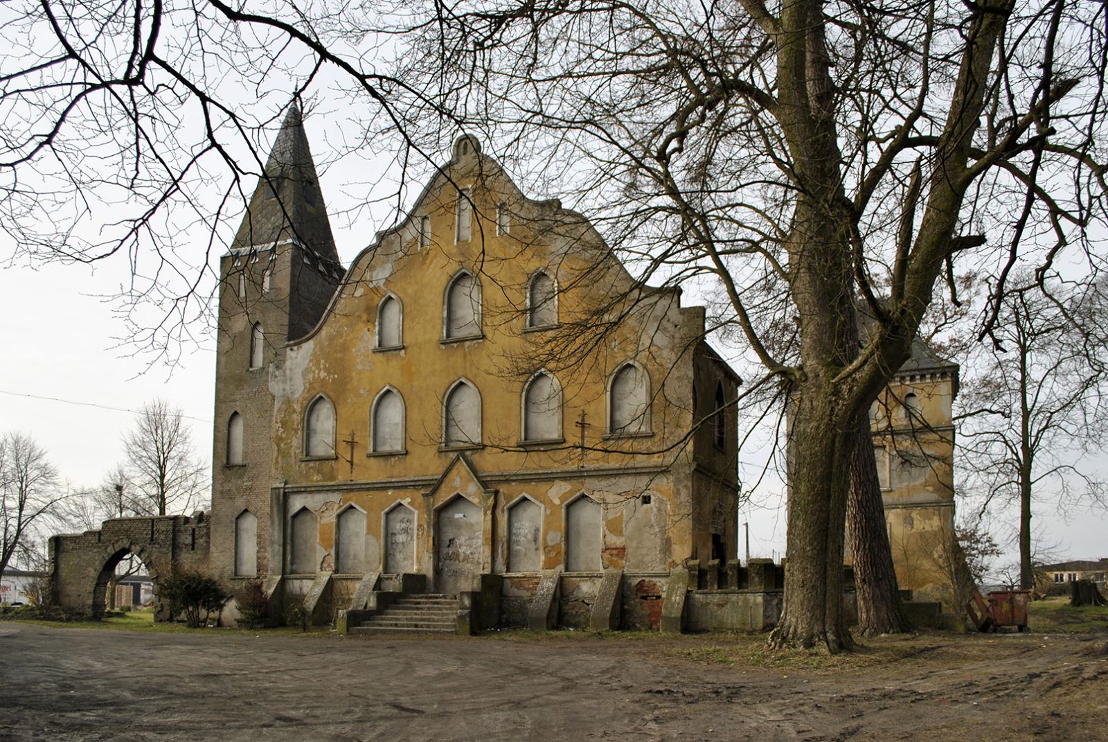 Pałac, Lisowo