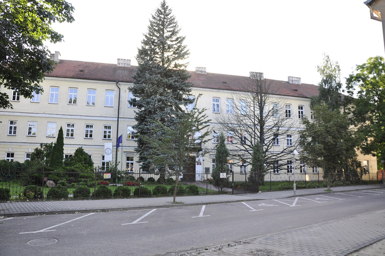 Budynek szkolno-klasztorny, ob. LO im. P. Skargi, Pułtusk