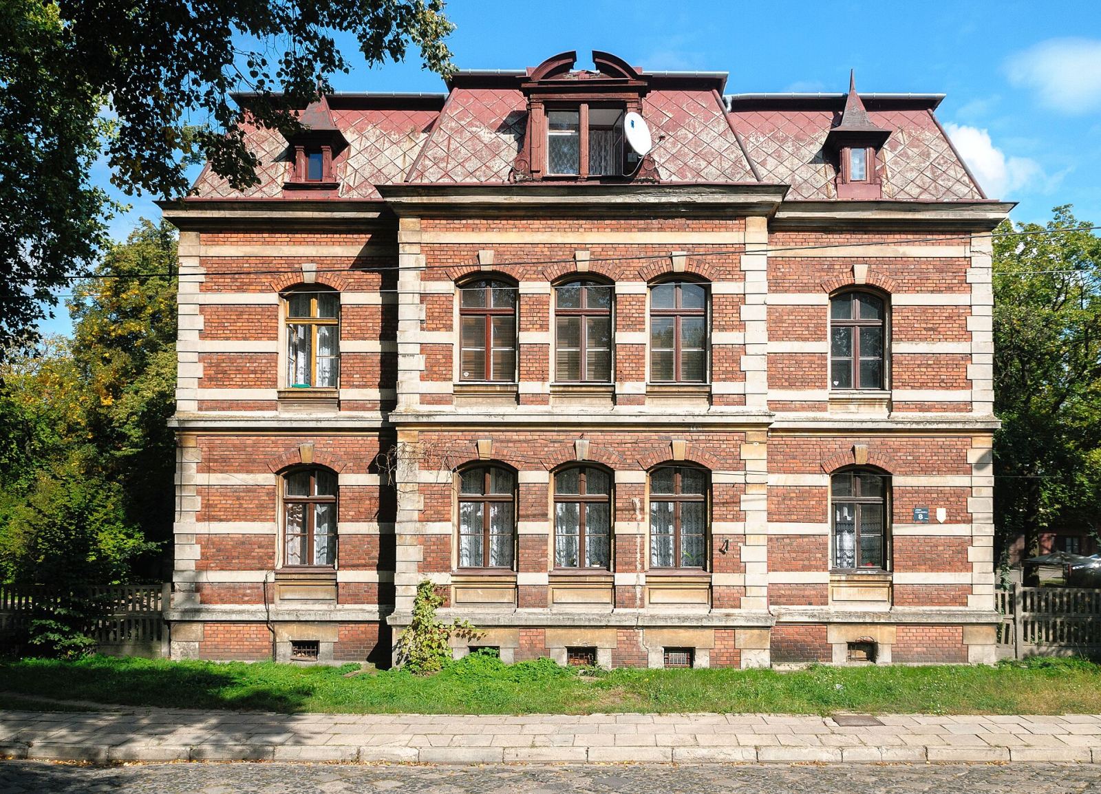 Dom, Żyrardów