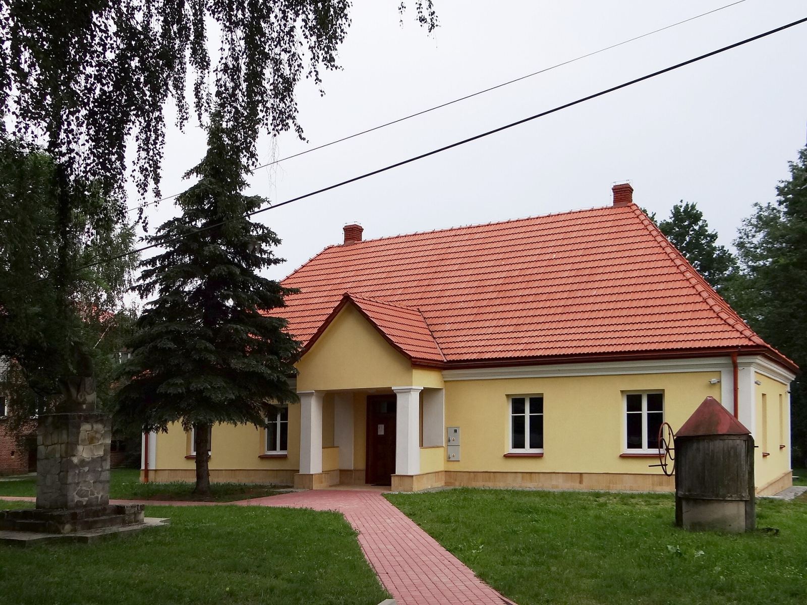 Plebania, Jeżowe