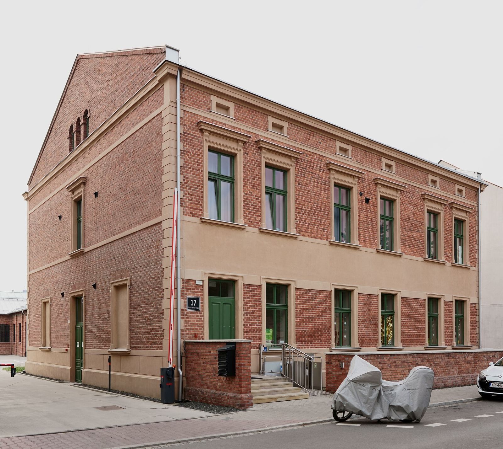 Budynek administracyjny, Kraków