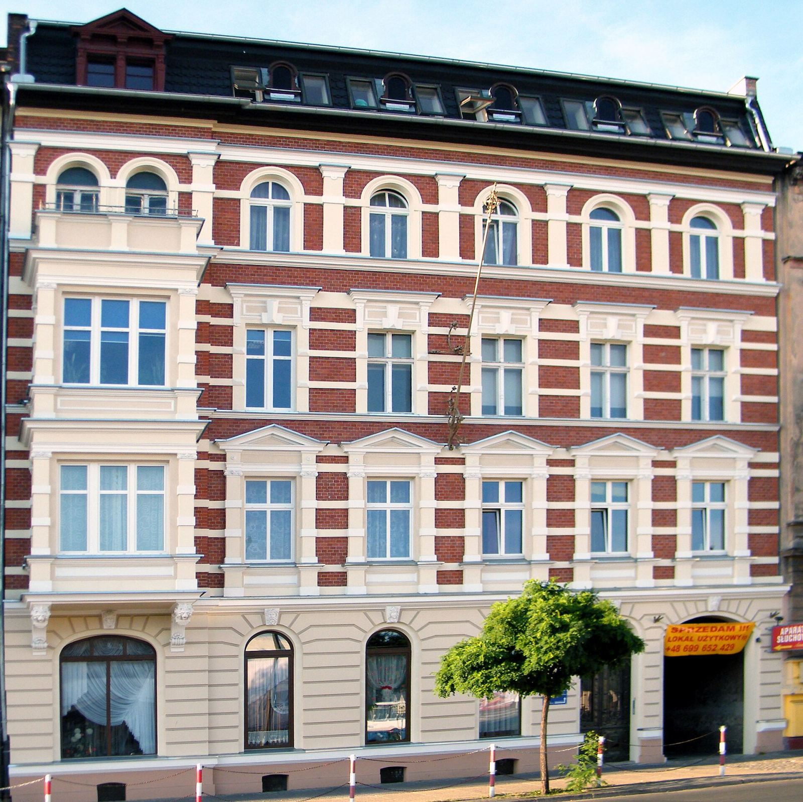 Dom, Opole