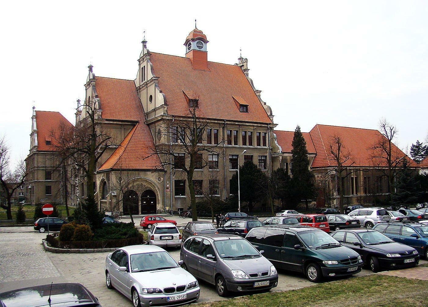 Szkoła, Oleśnica