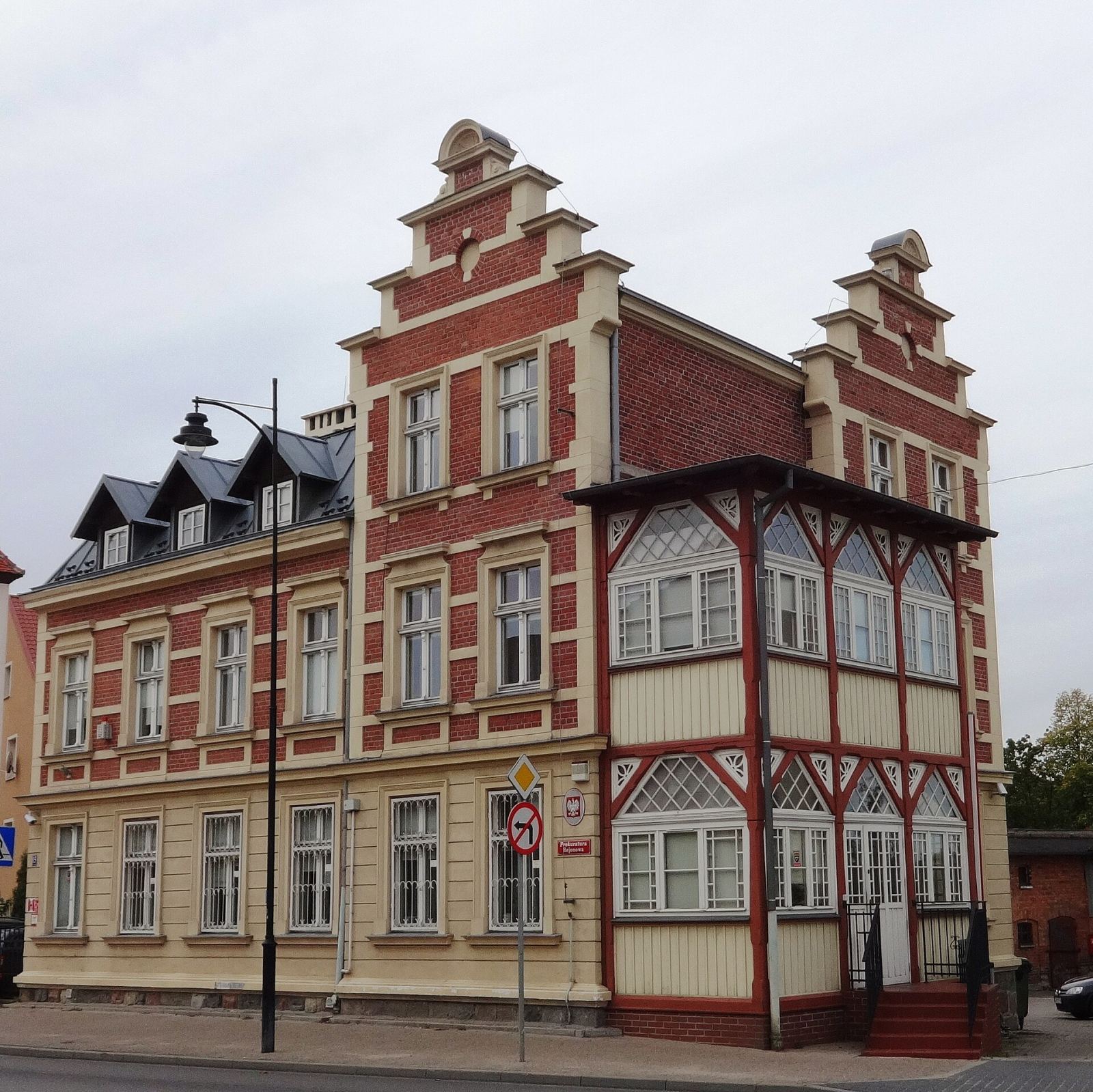 Dom, Kartuzy