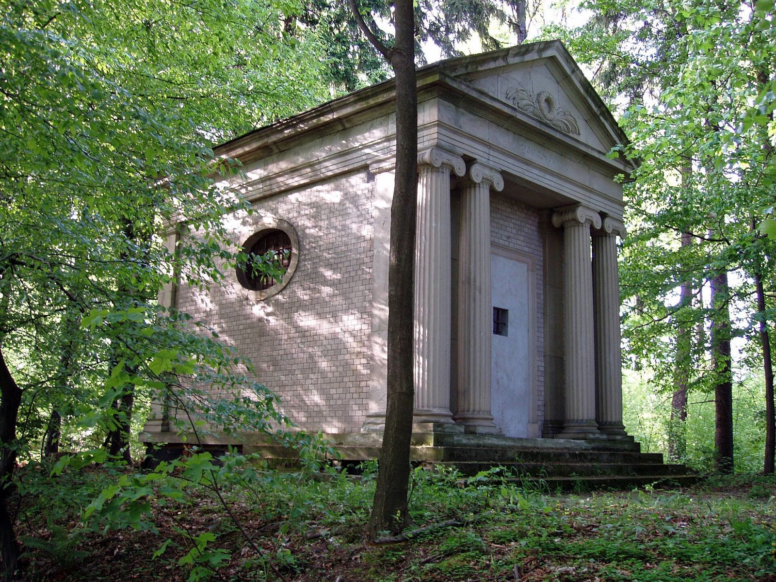 Mauzoleum rodziny von Kramst, Maciejowiec