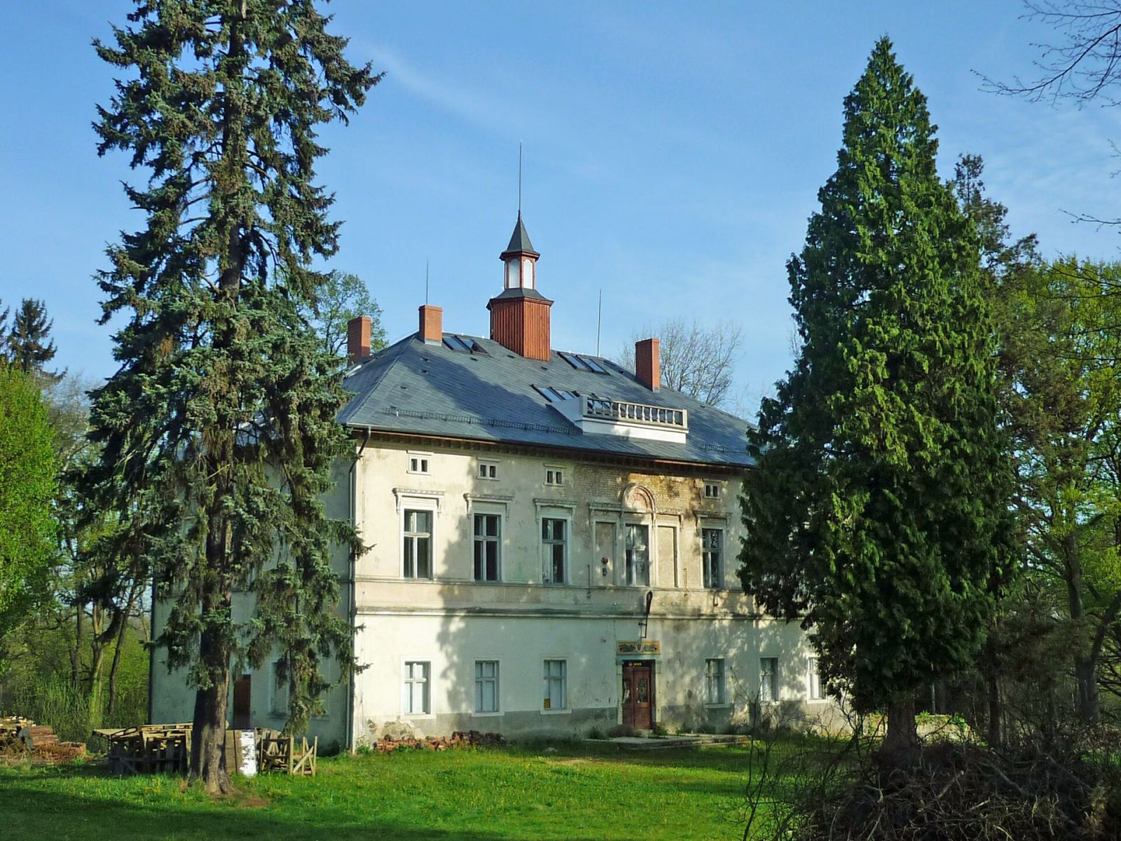 Pałac, Pisarzowice