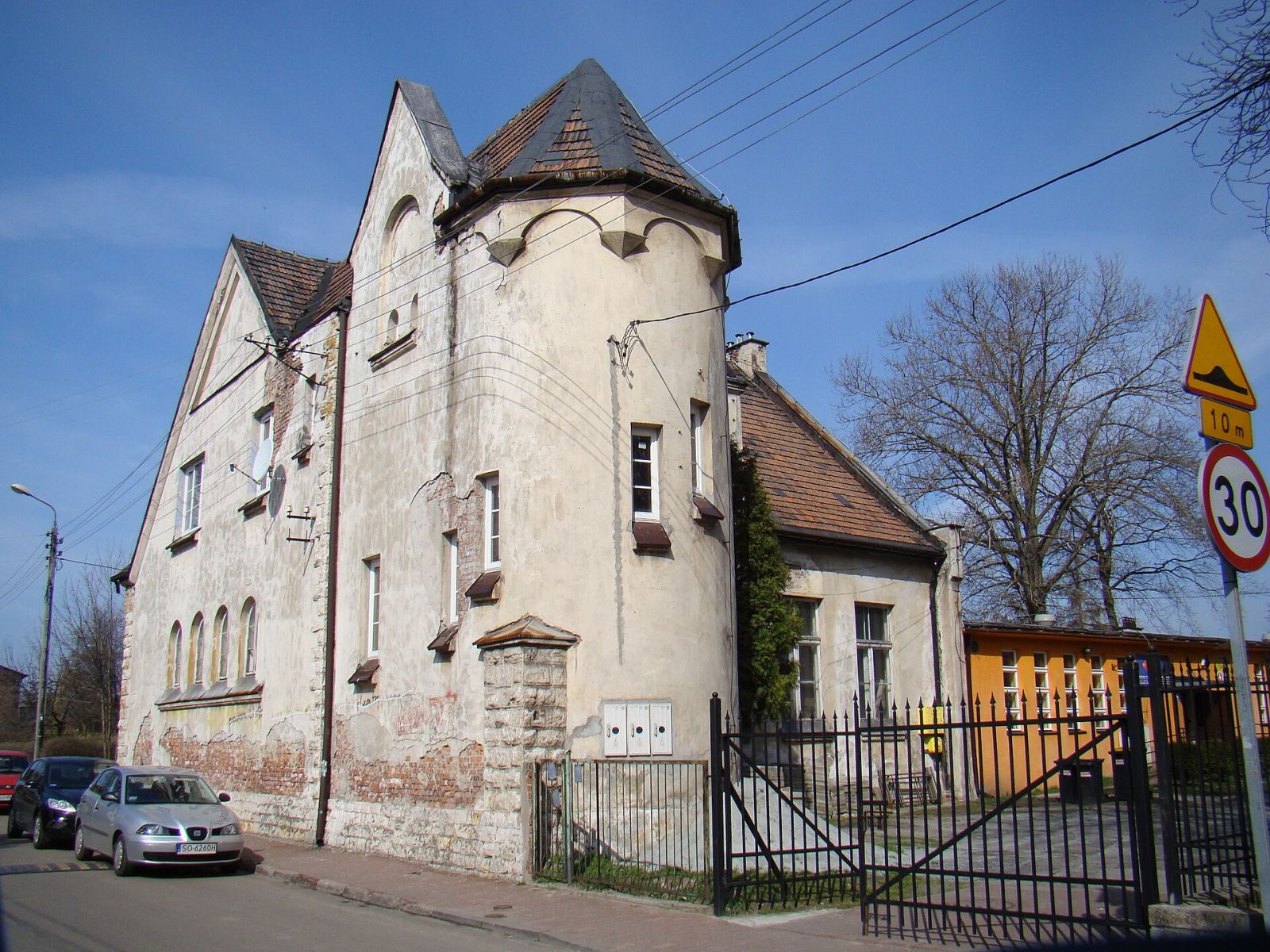 Dom dla nauczycieli, ob. szkoła, Sosnowiec