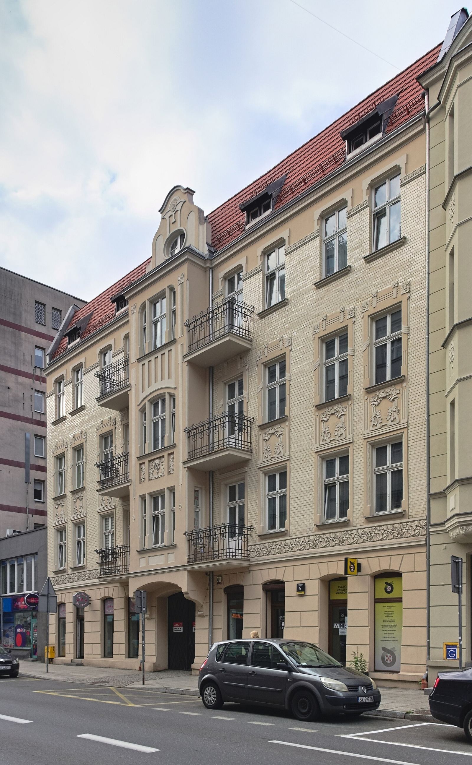 Kamienica z 3 oficynami, Katowice