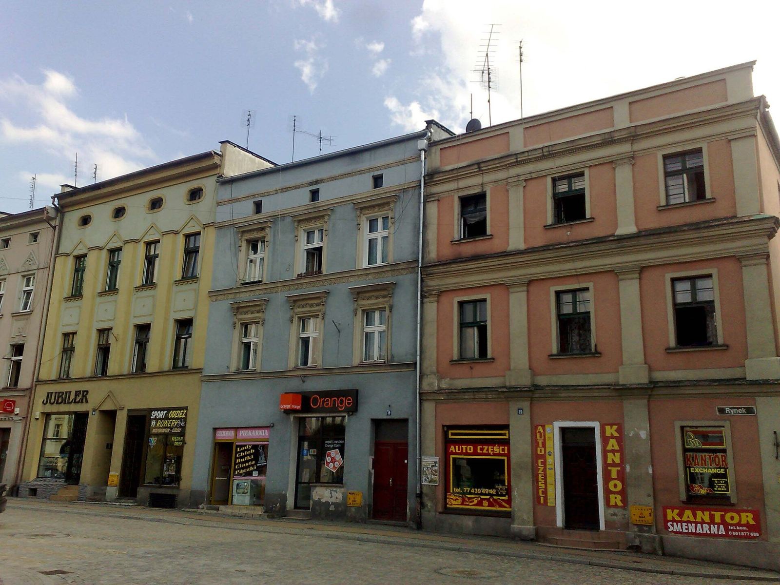 Dom, Głuchołazy