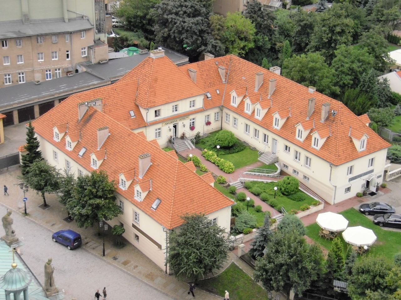 Kanonia, Gniezno