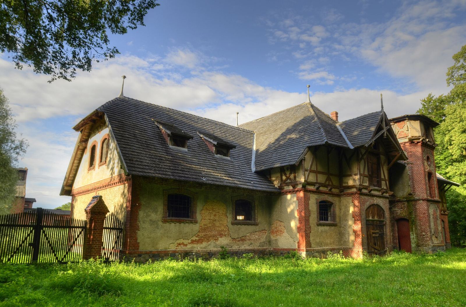 Stajnia-wozownia, Chraplewo