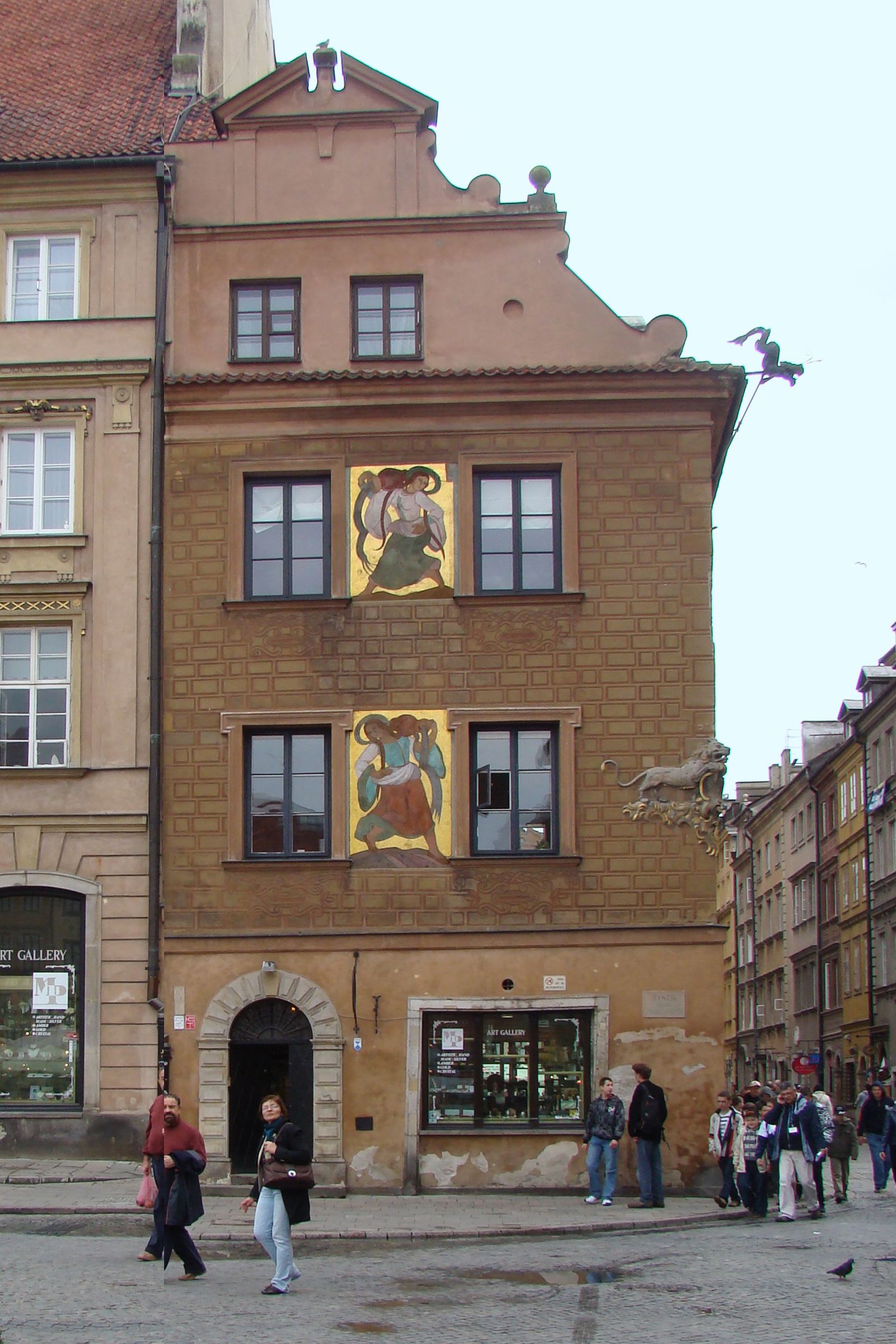 Kamienica Pod Lwem, Warszawa