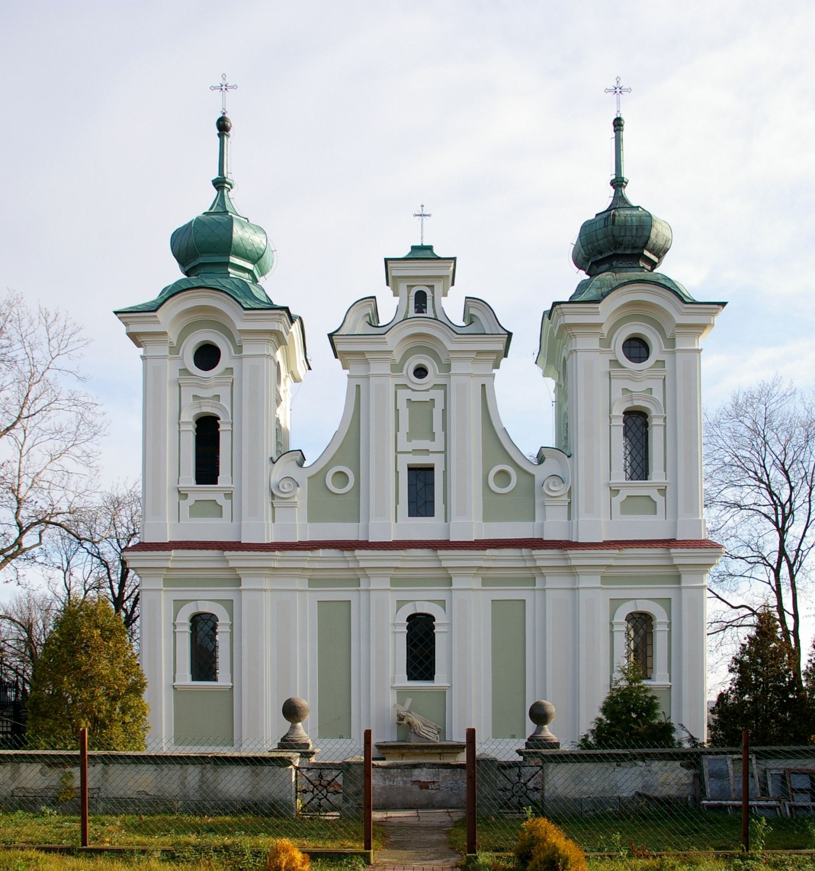 Mur cmentarny, Szewna