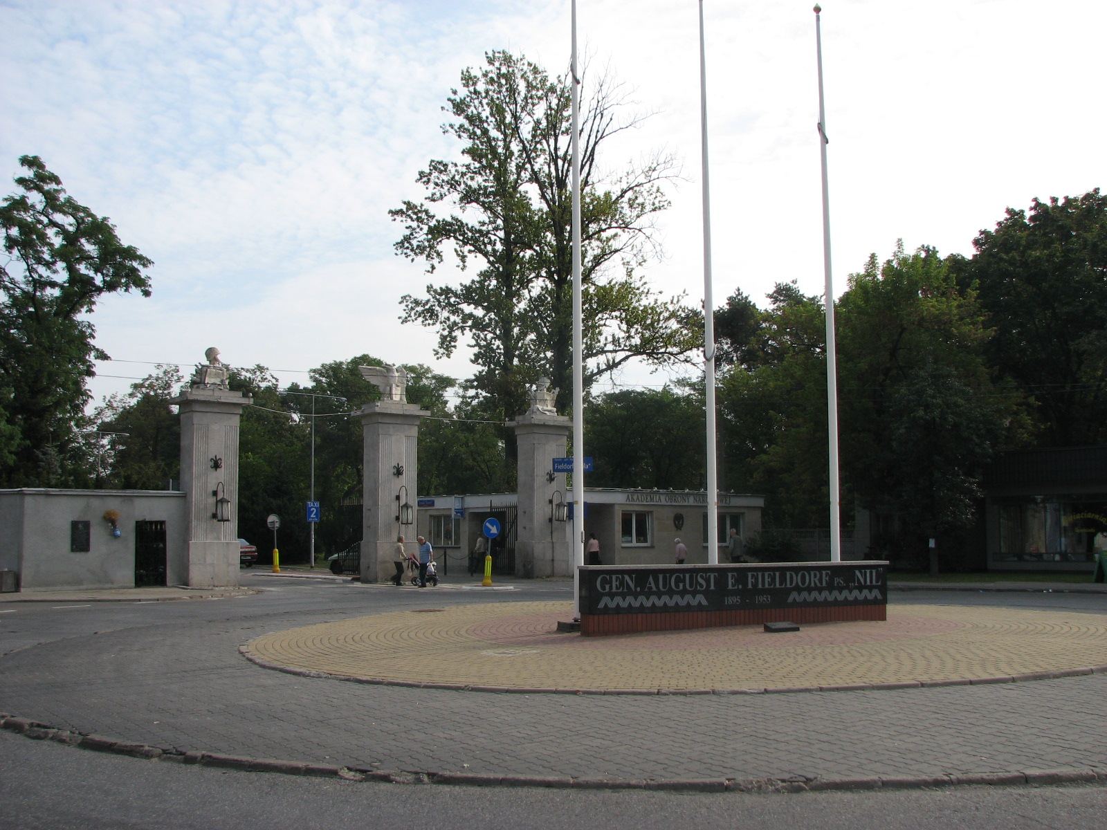 Brama wjazdowa, Warszawa
