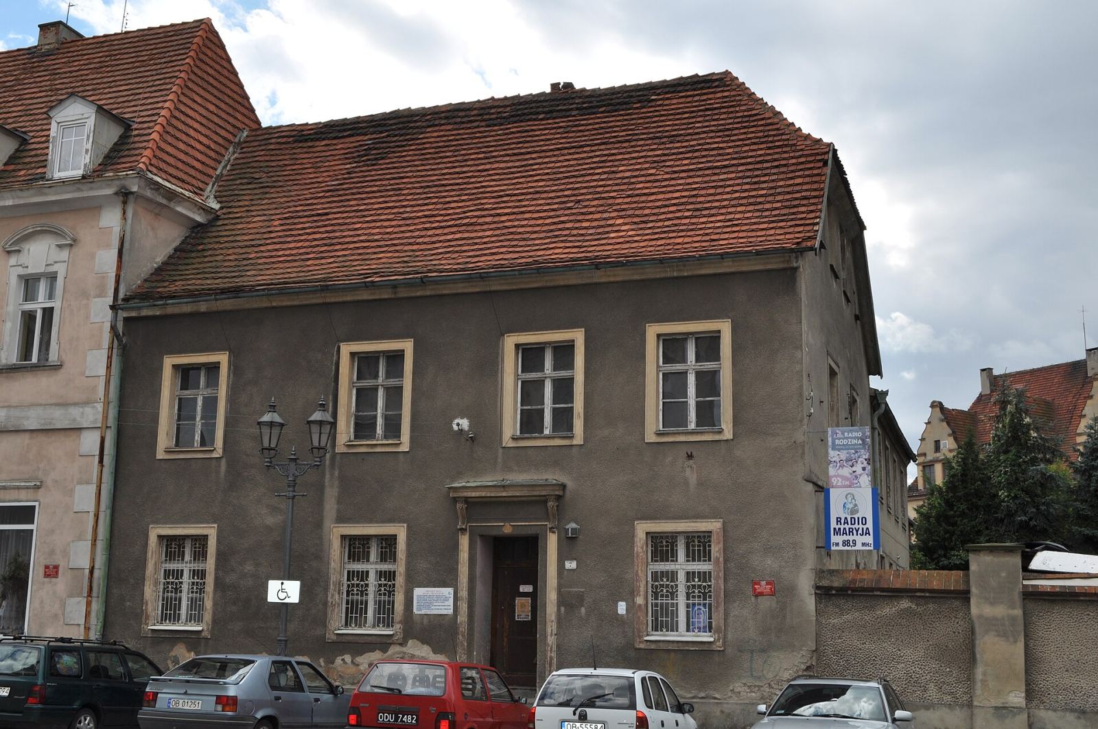 Dom, Brzeg
