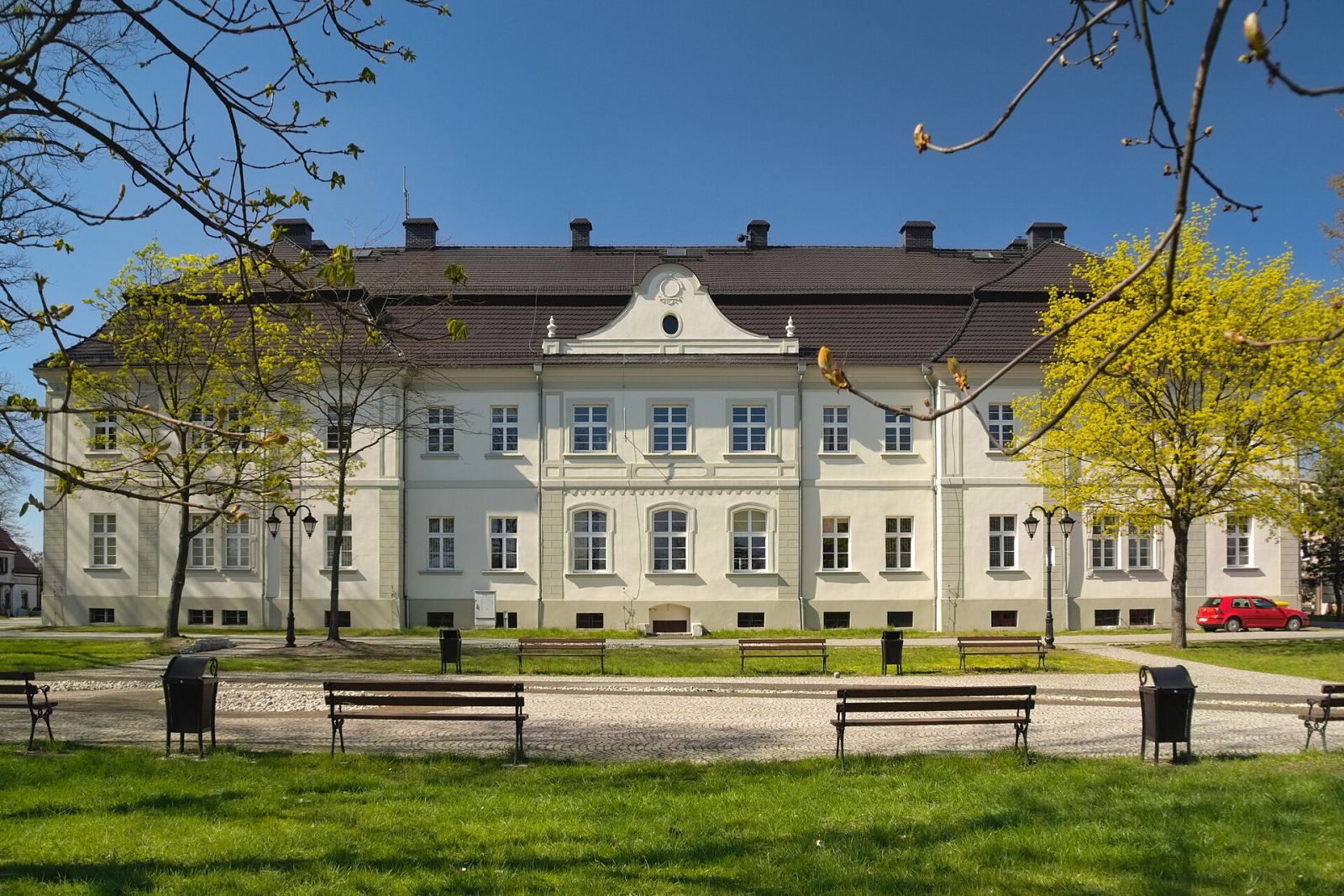 Zespół zamkowy, Tworóg