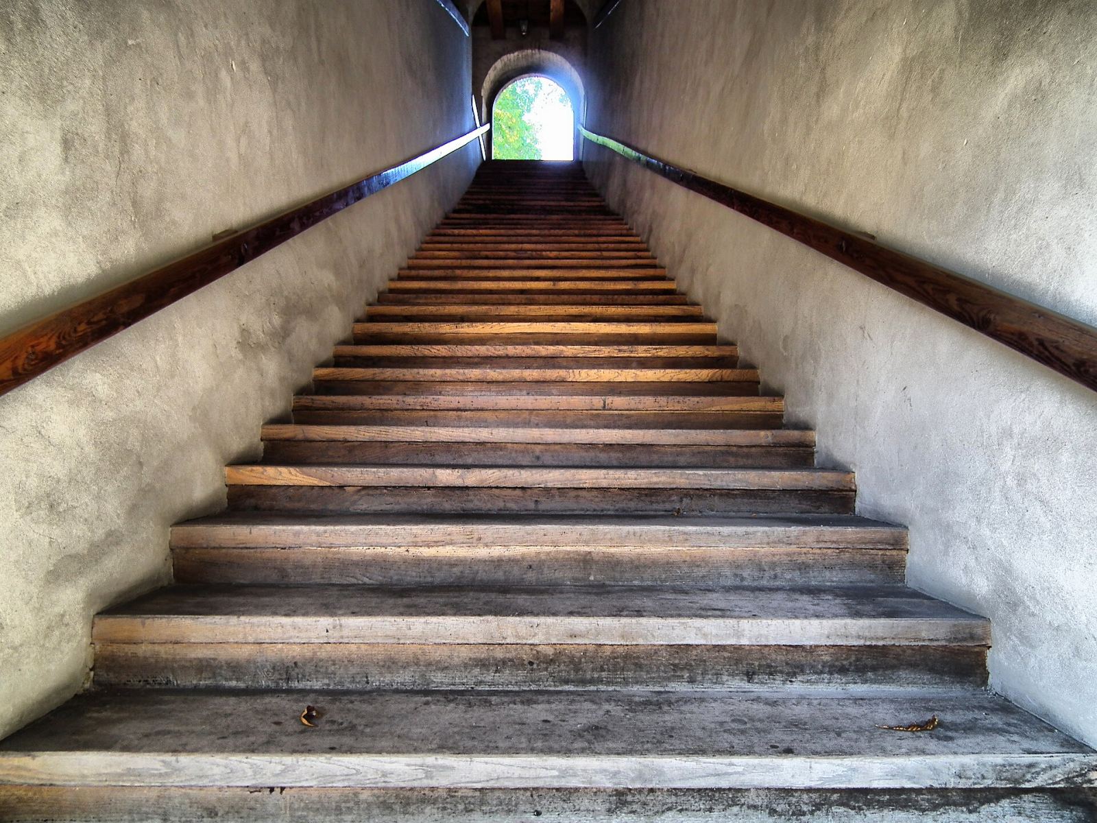 Kryte schody, Częstoborowice