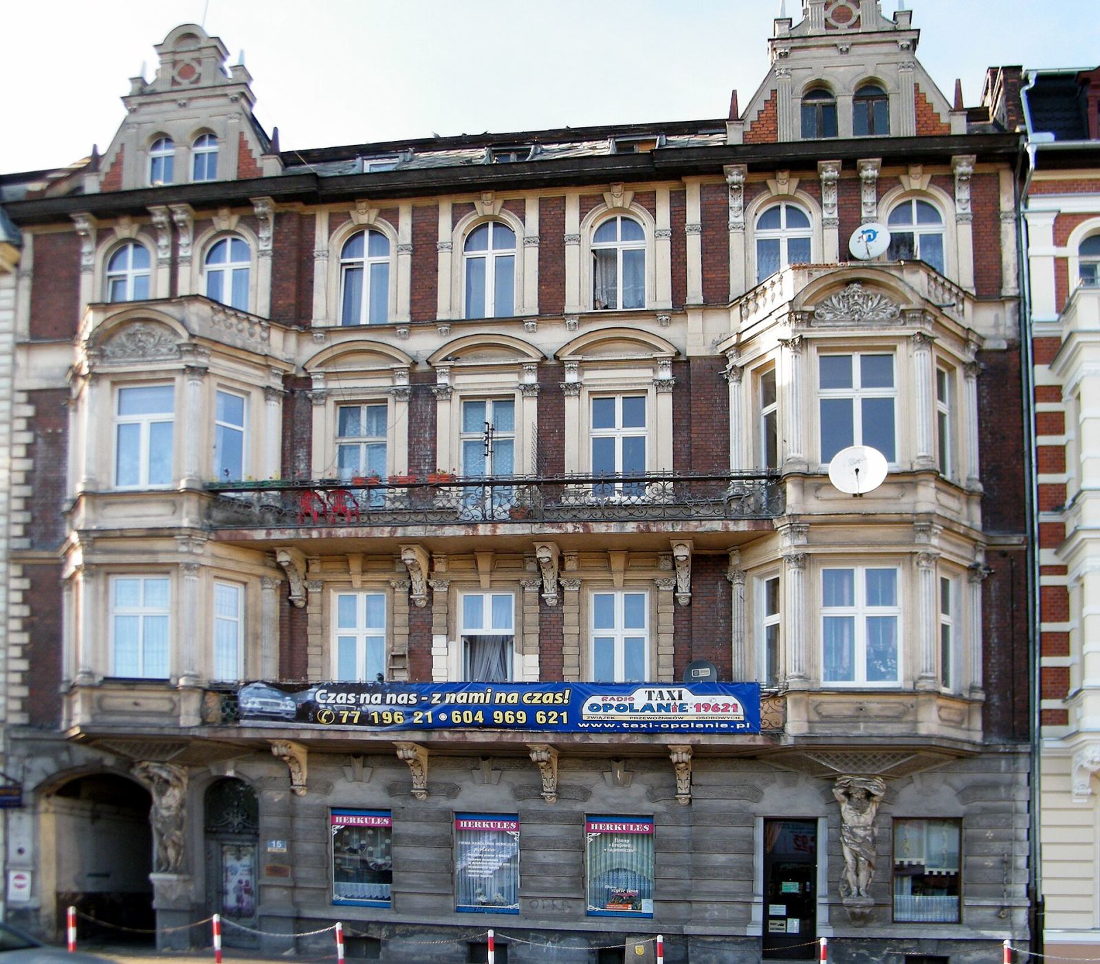 Dom, Opole
