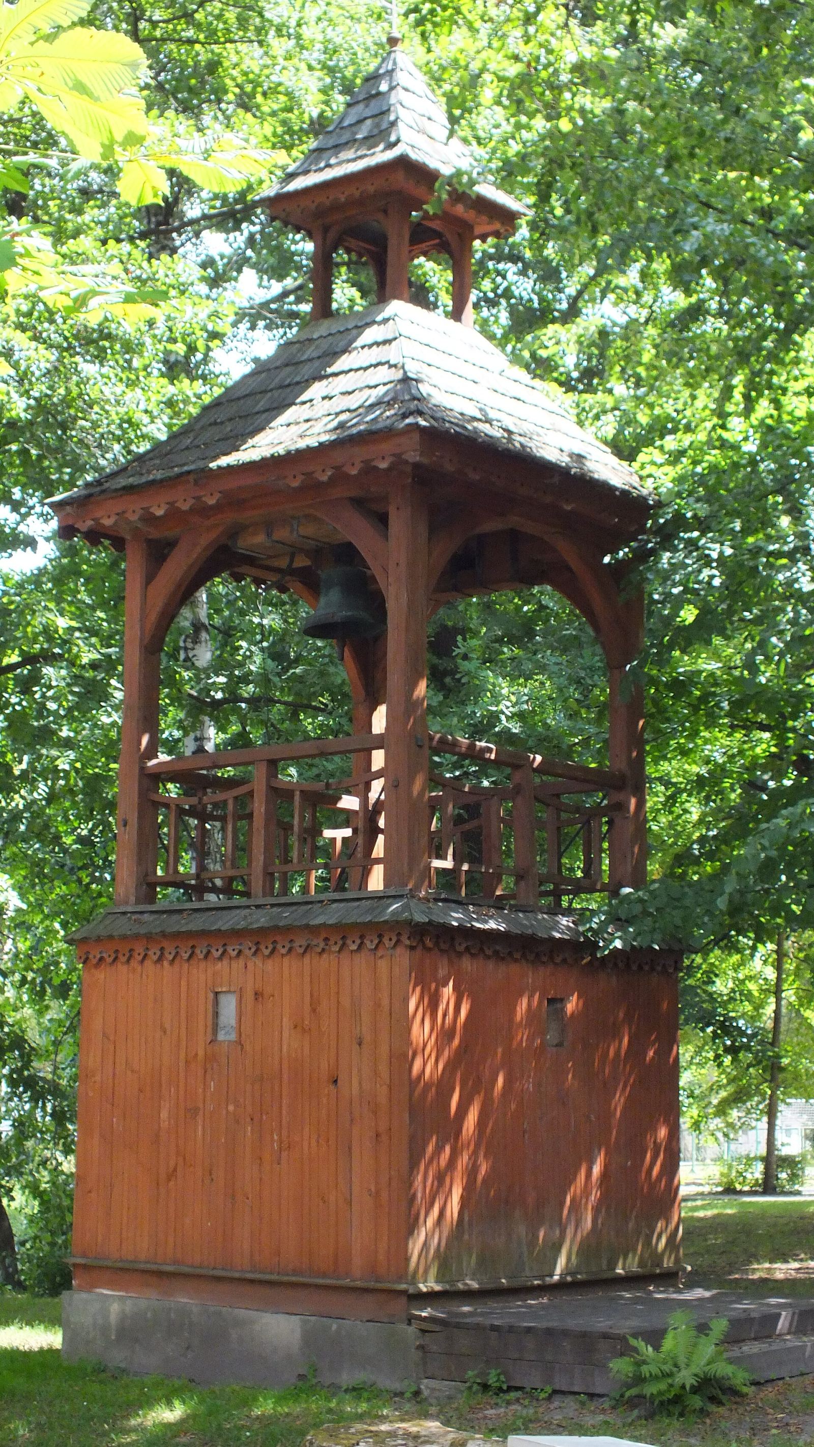Dzwonnica, Zwierzyniec