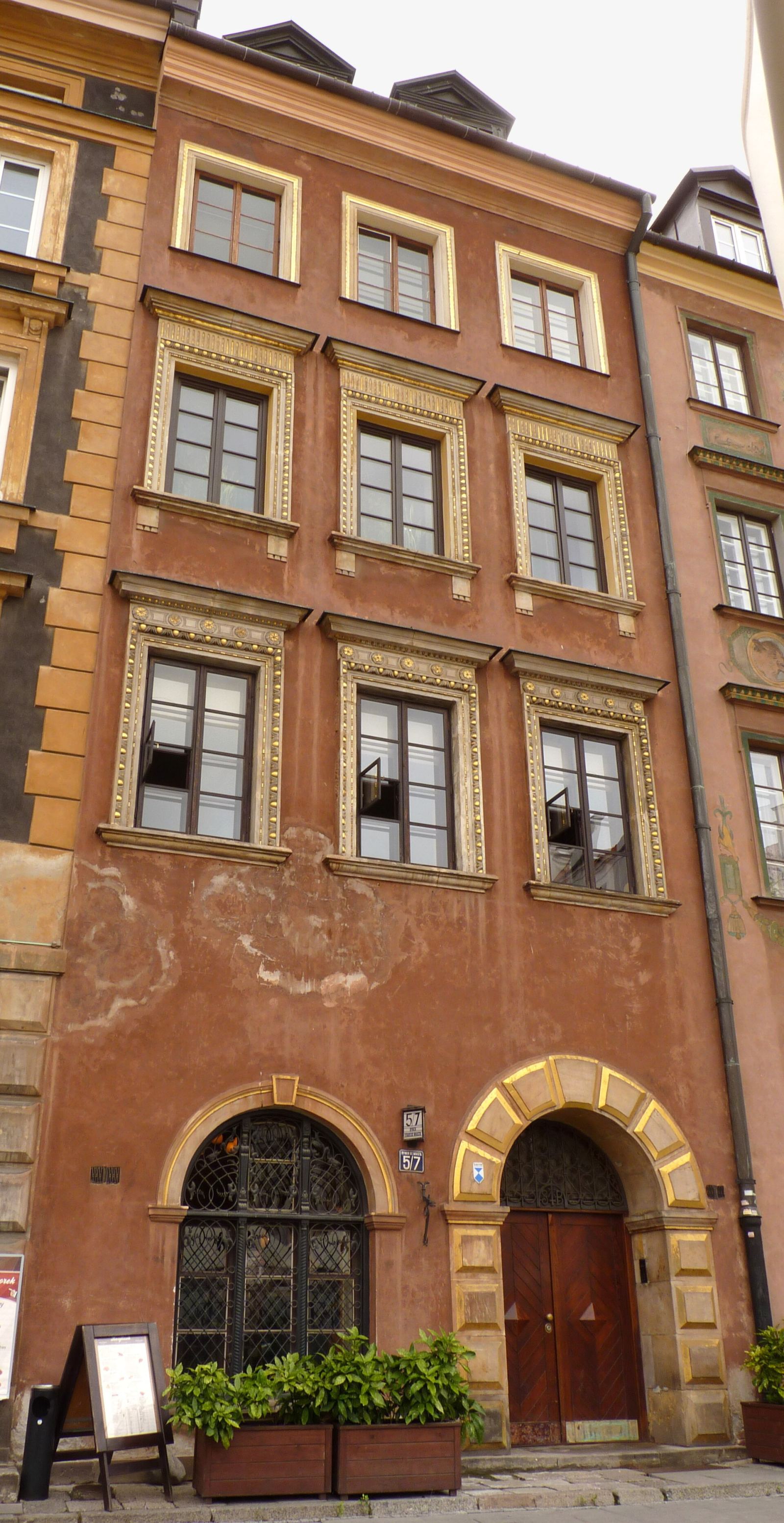 Kamienica Złocista, Warszawa