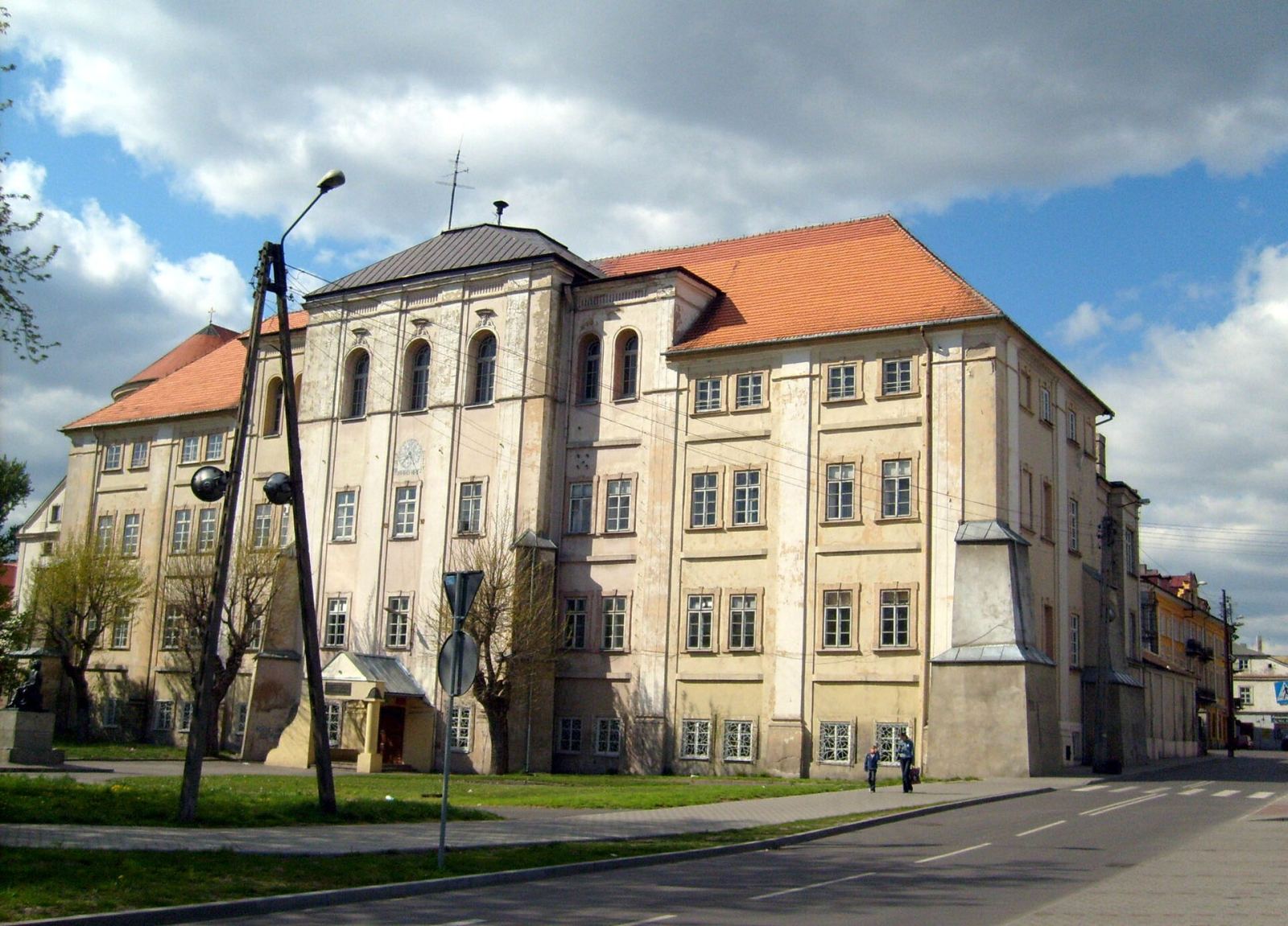 Nowe kolegium, ob. liceum gólnokształcące, Piotrków Trybunalski