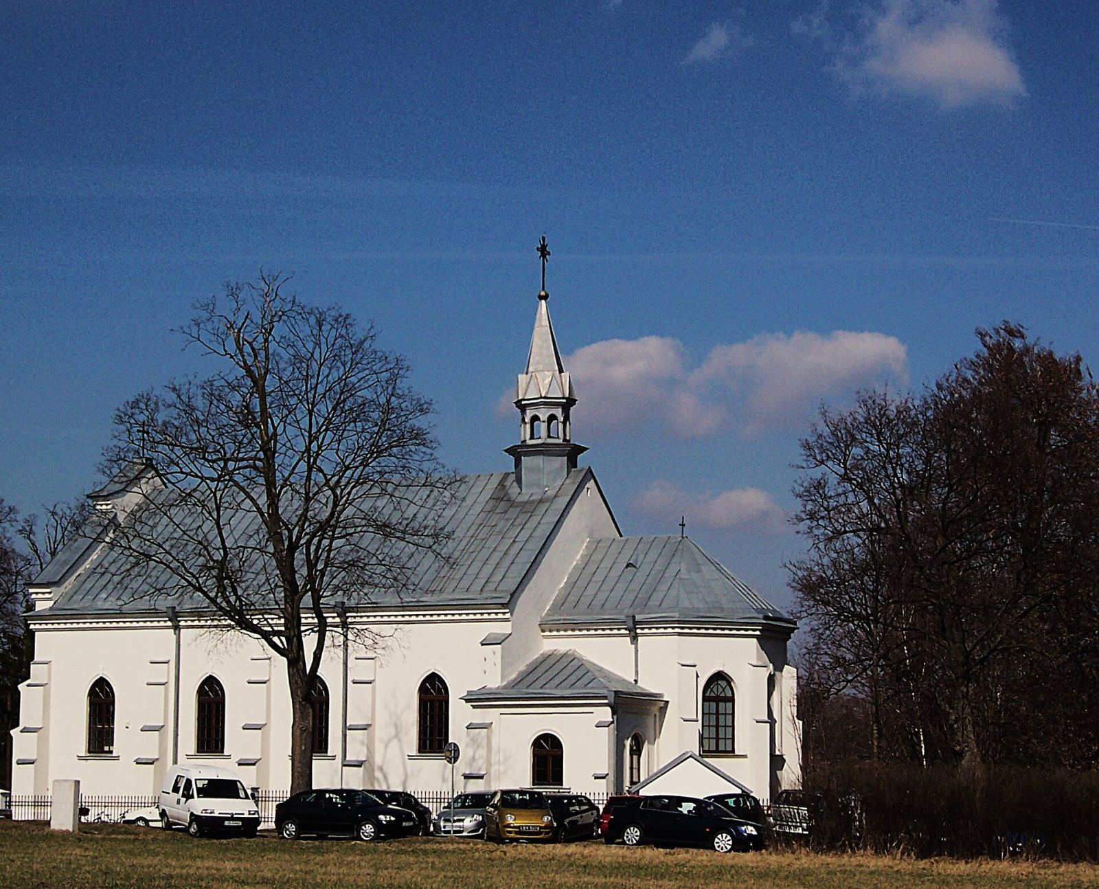 Zespół kościoła parafialnego pw. św. Floriana, Krężnica Jara