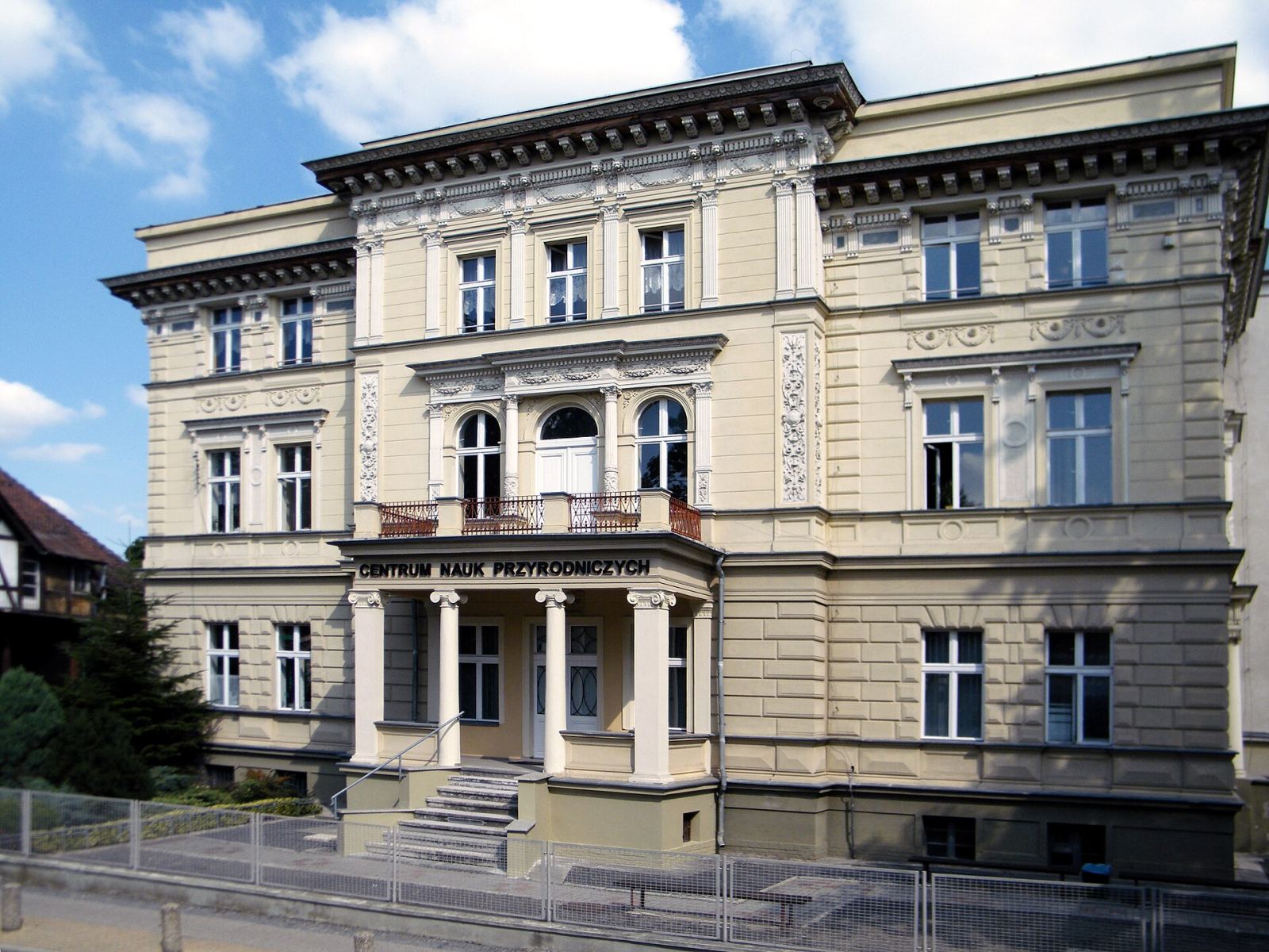 Dom, ob. gimnazjum, Opole