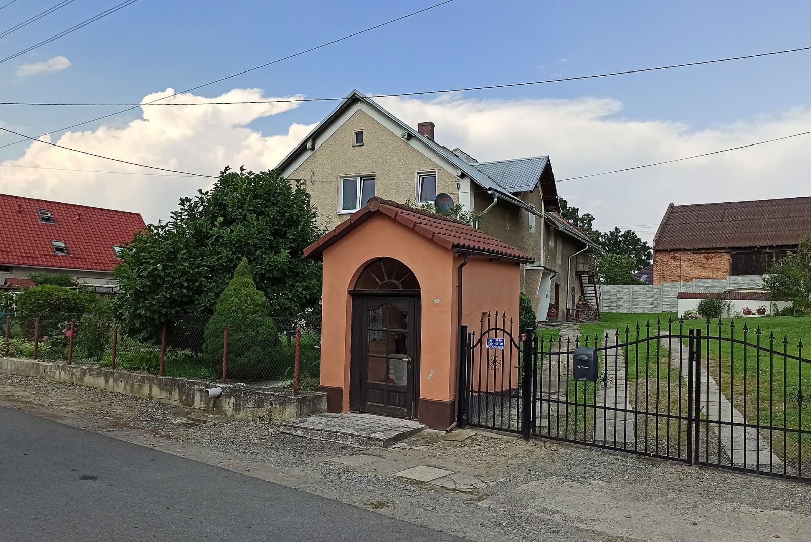 Kapliczka, Niemysłowice