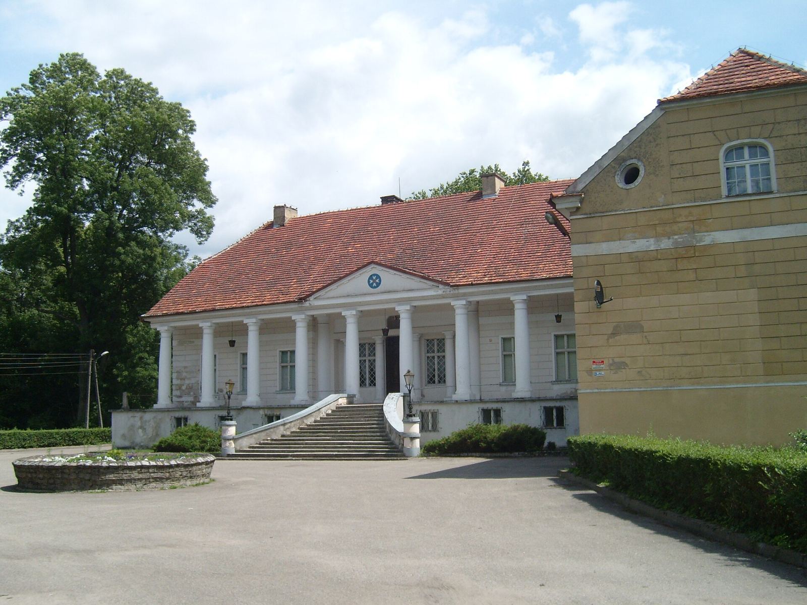 Pałac, Lubasz