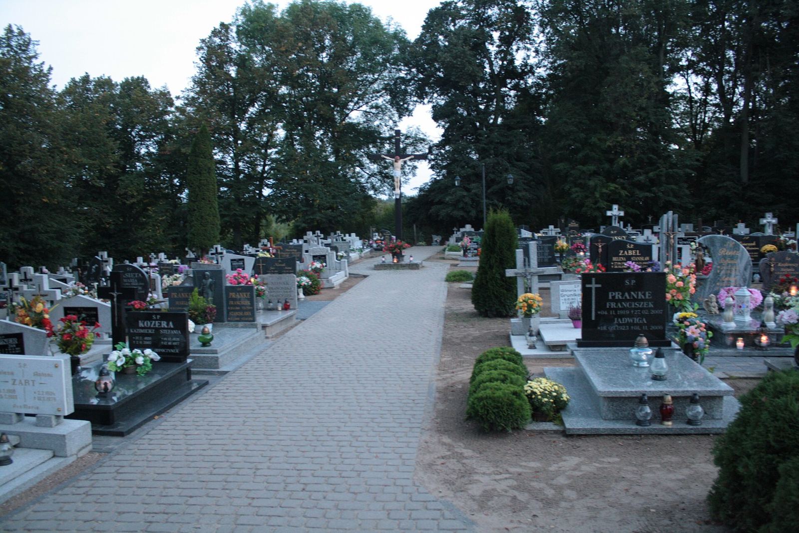 Cmentarz katolicki, Morzewo