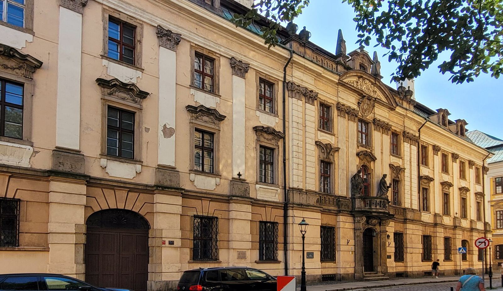Pałac opatów lubiąskich, ob. muzeum, Legnica