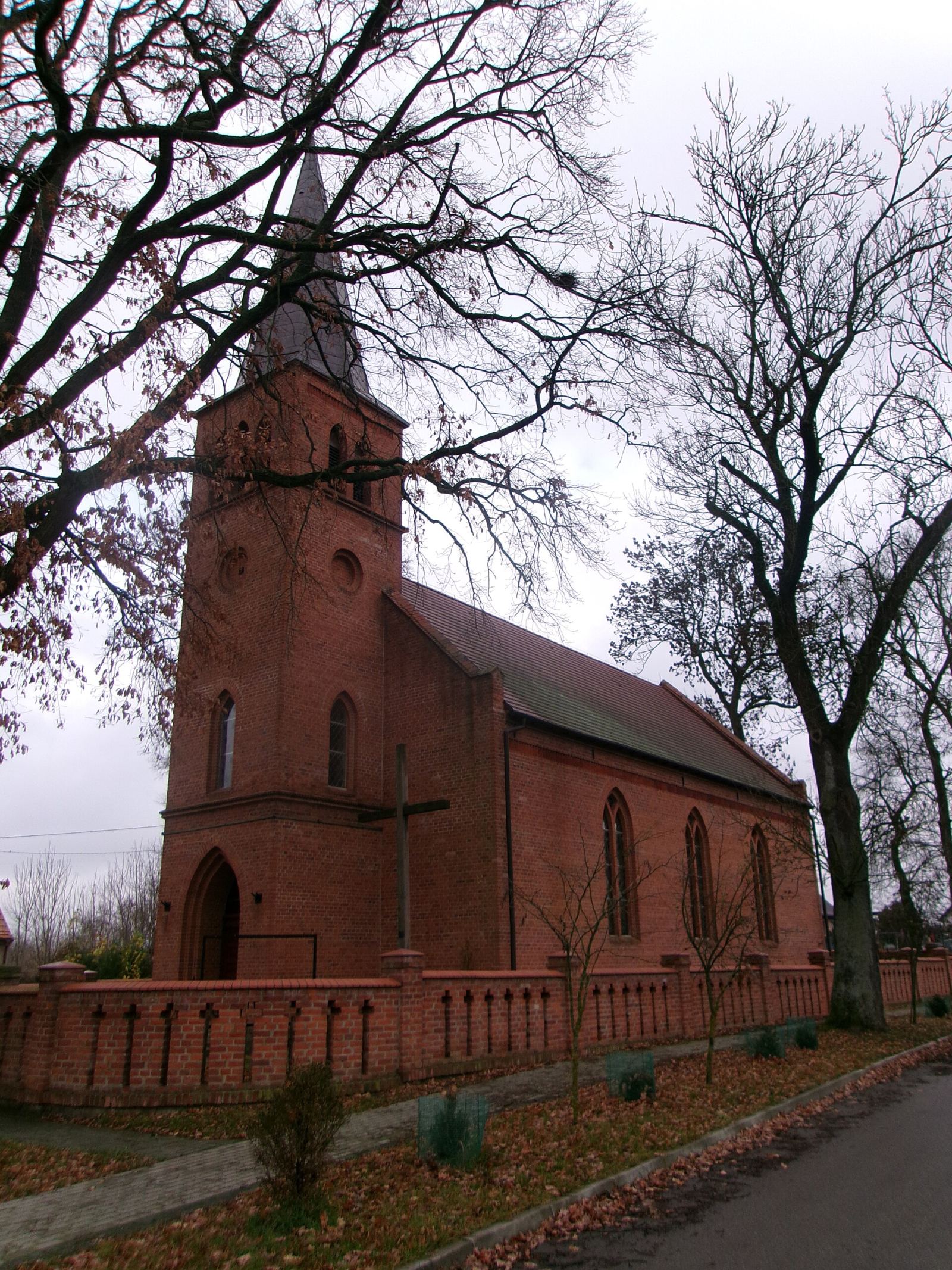 Kościół ewangelicki, ob. rzymskokatolicki filialny pw. św. Antoniego z Padwy, Otanów