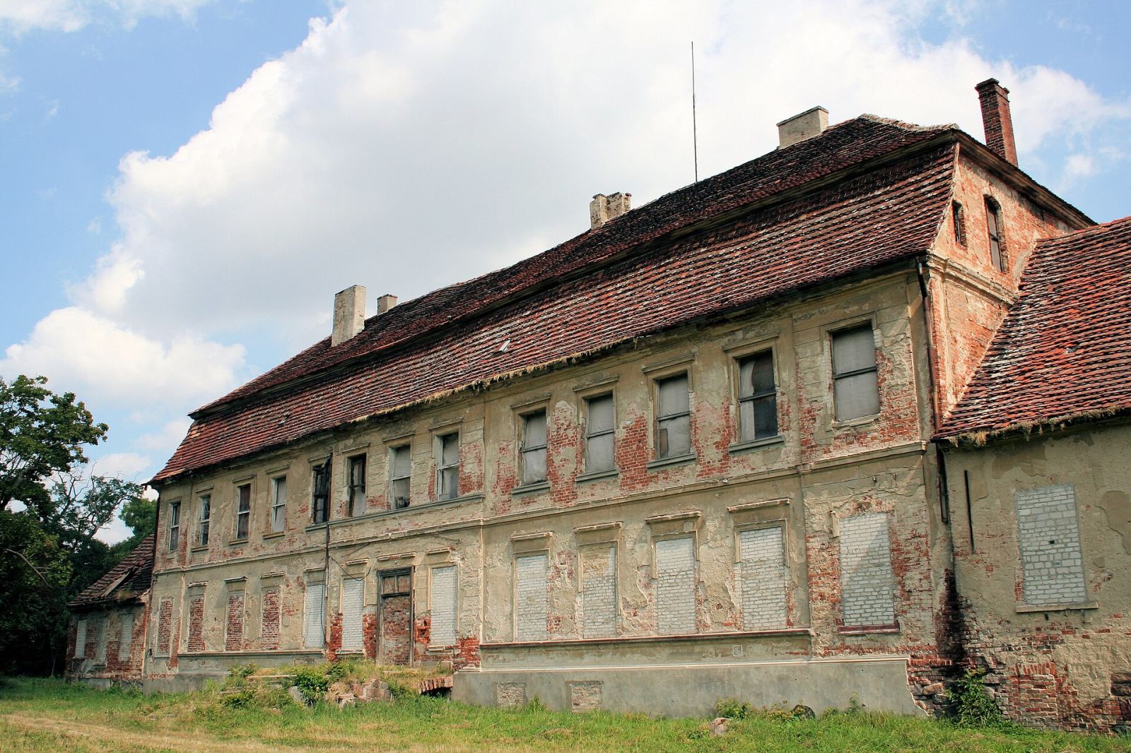 Zespół pałacowo-parkowy, Rościn
