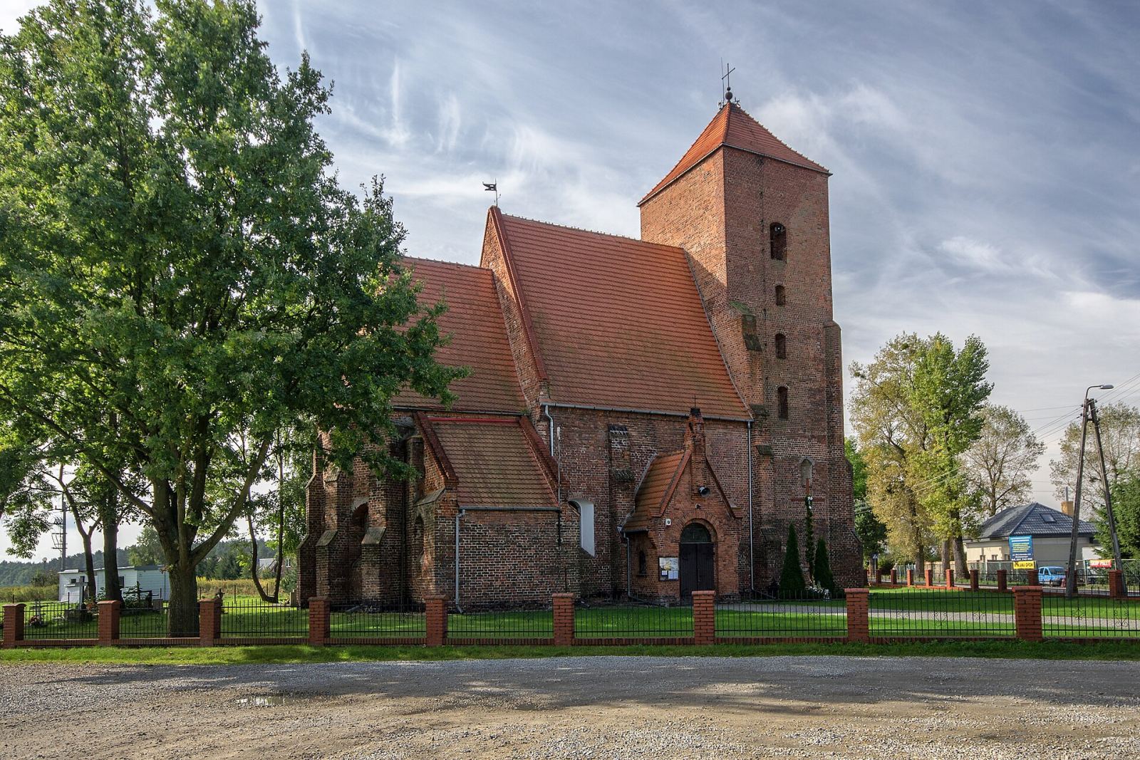 Kościół filialny pw. Podwyższenia Krzyża Świętego, Domaszczyn
