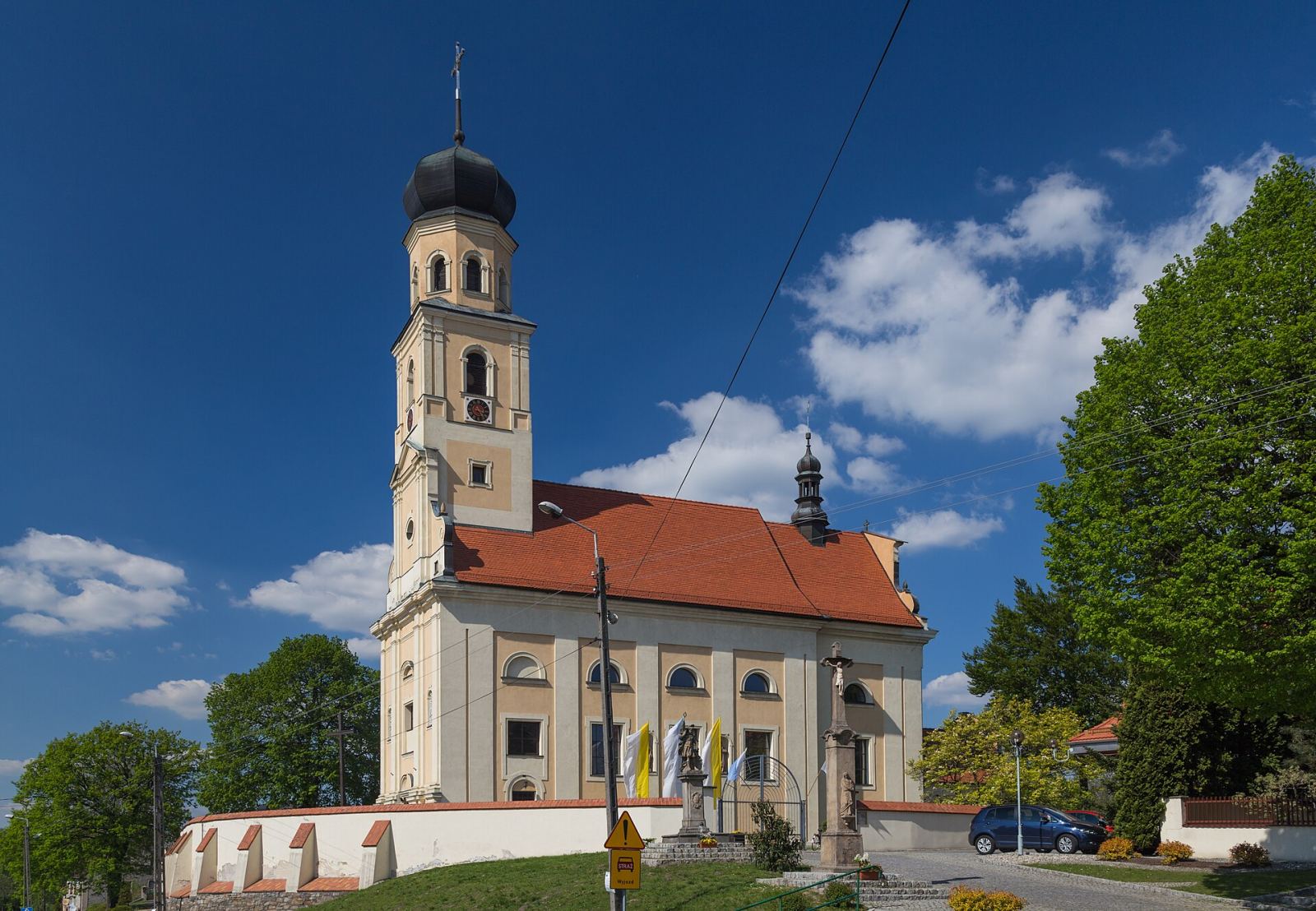 Kościół parafialny pw. św.św. Piotra i Pawła, Tworków