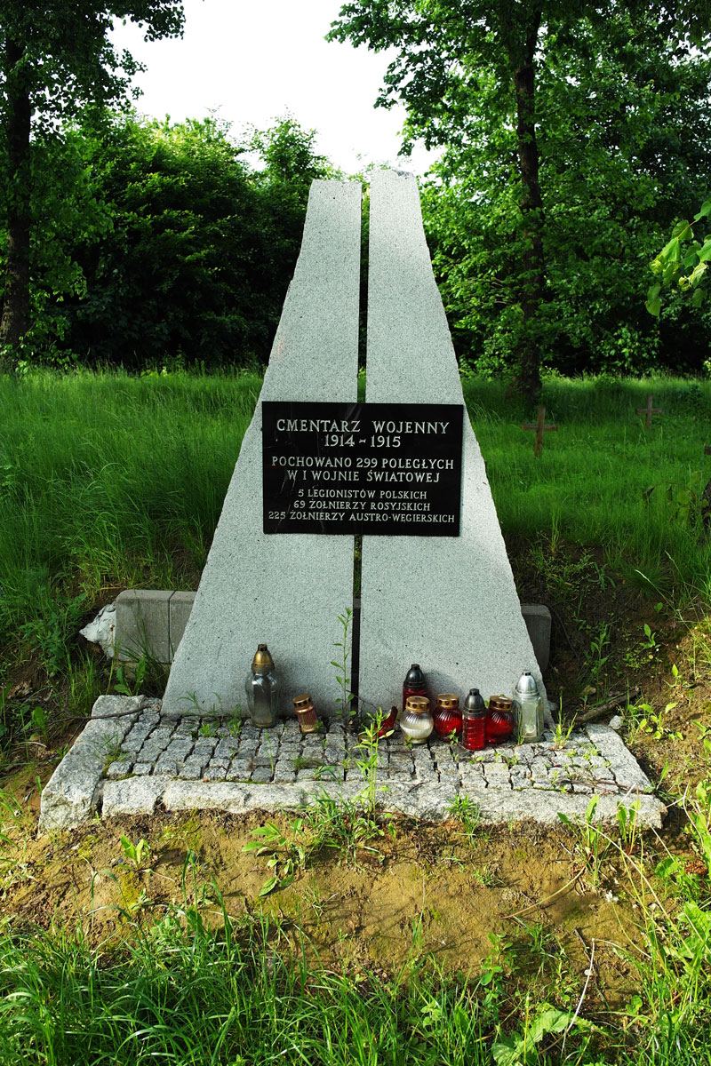 Cmentarz wojenny, Gołoszyce