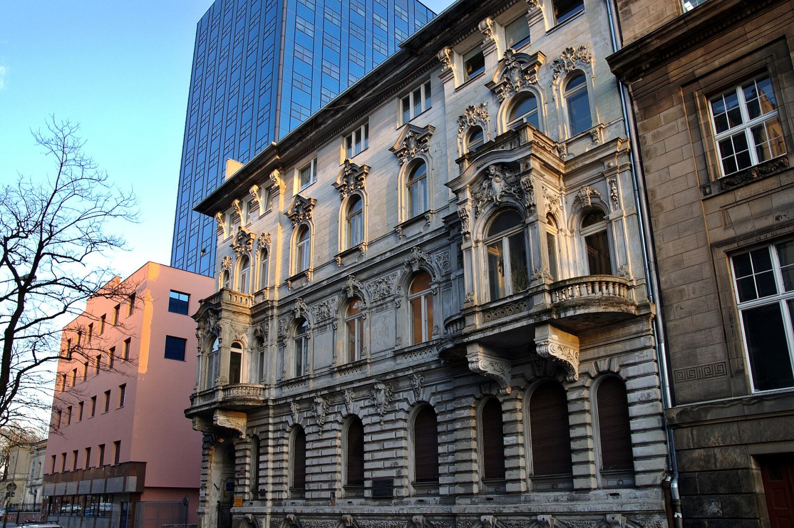 Kamienica z oficyną, Łódź