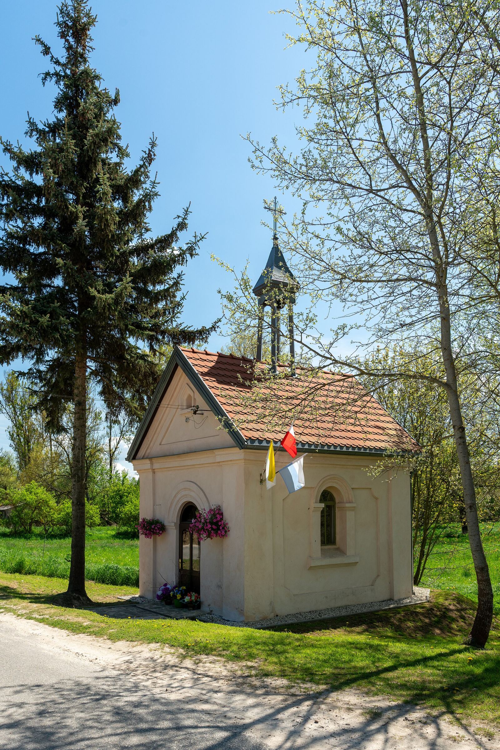 Kaplica, Falniów