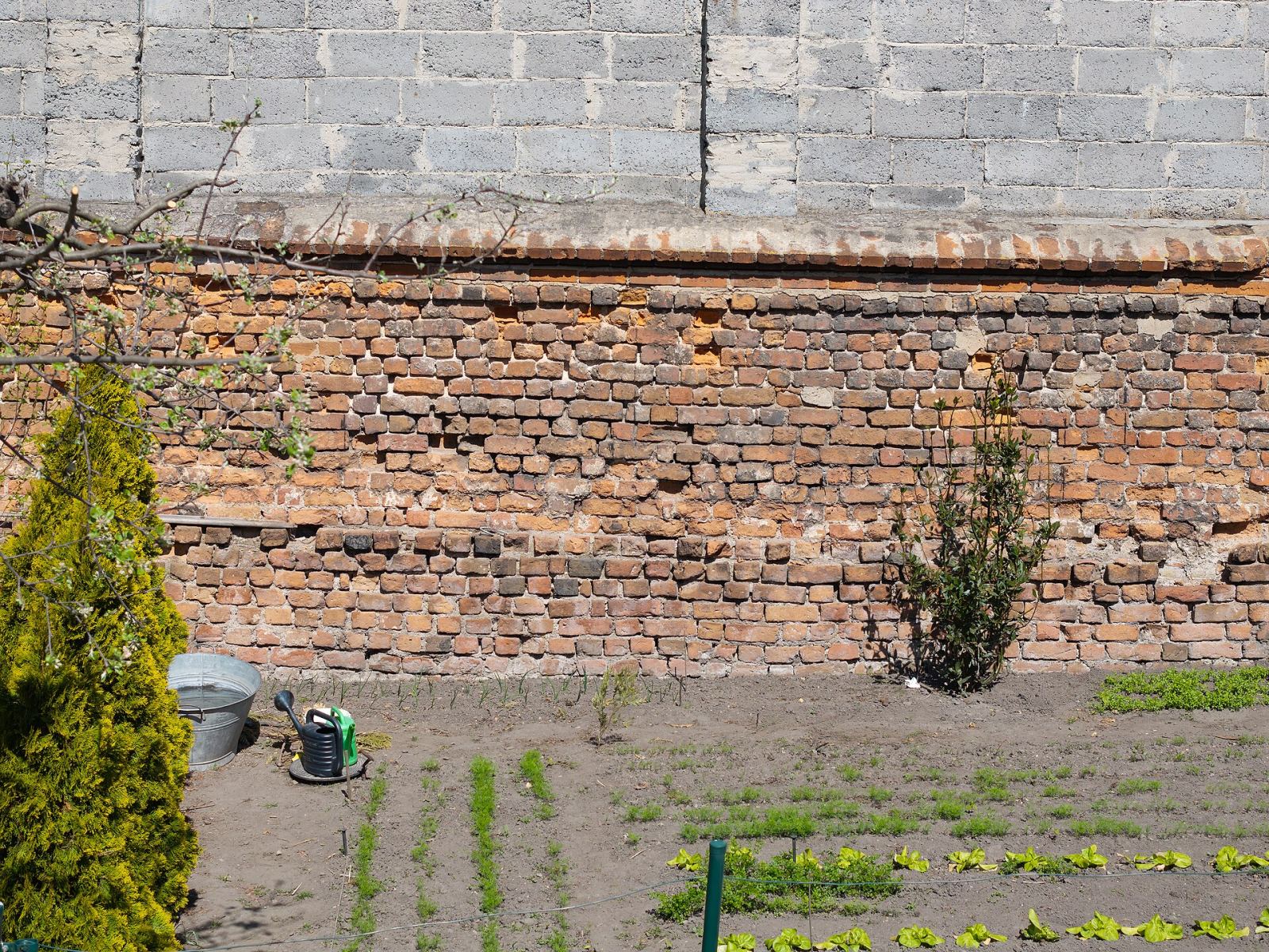 Mur, Ząbkowice Śląskie