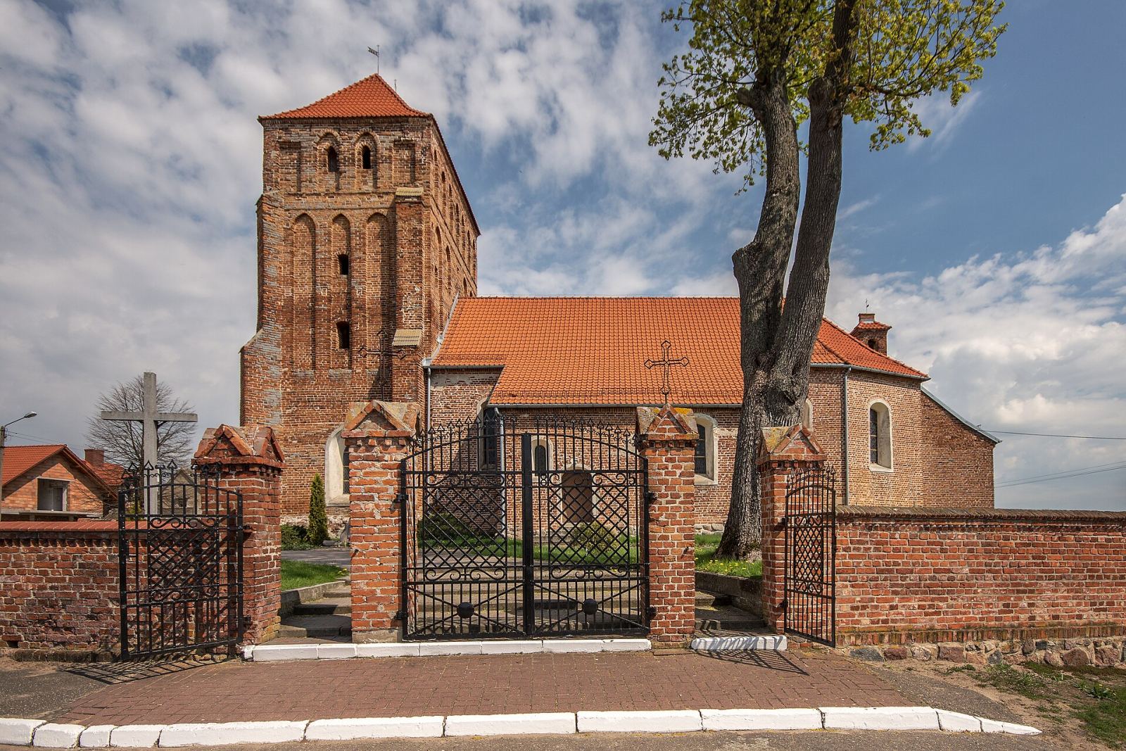 Kościół parafialny pw. Świętej Trójcy, Kościelna Jania