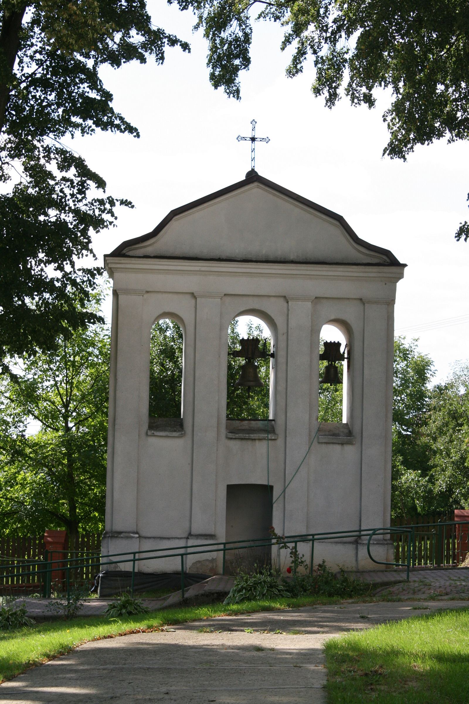 Cerkiew greckokatolicka pw. św. Archanioła Michała, ob. kościół rzymskokatolicki pw. św.św. Piotra i Pawła, Ryszkowa Wola