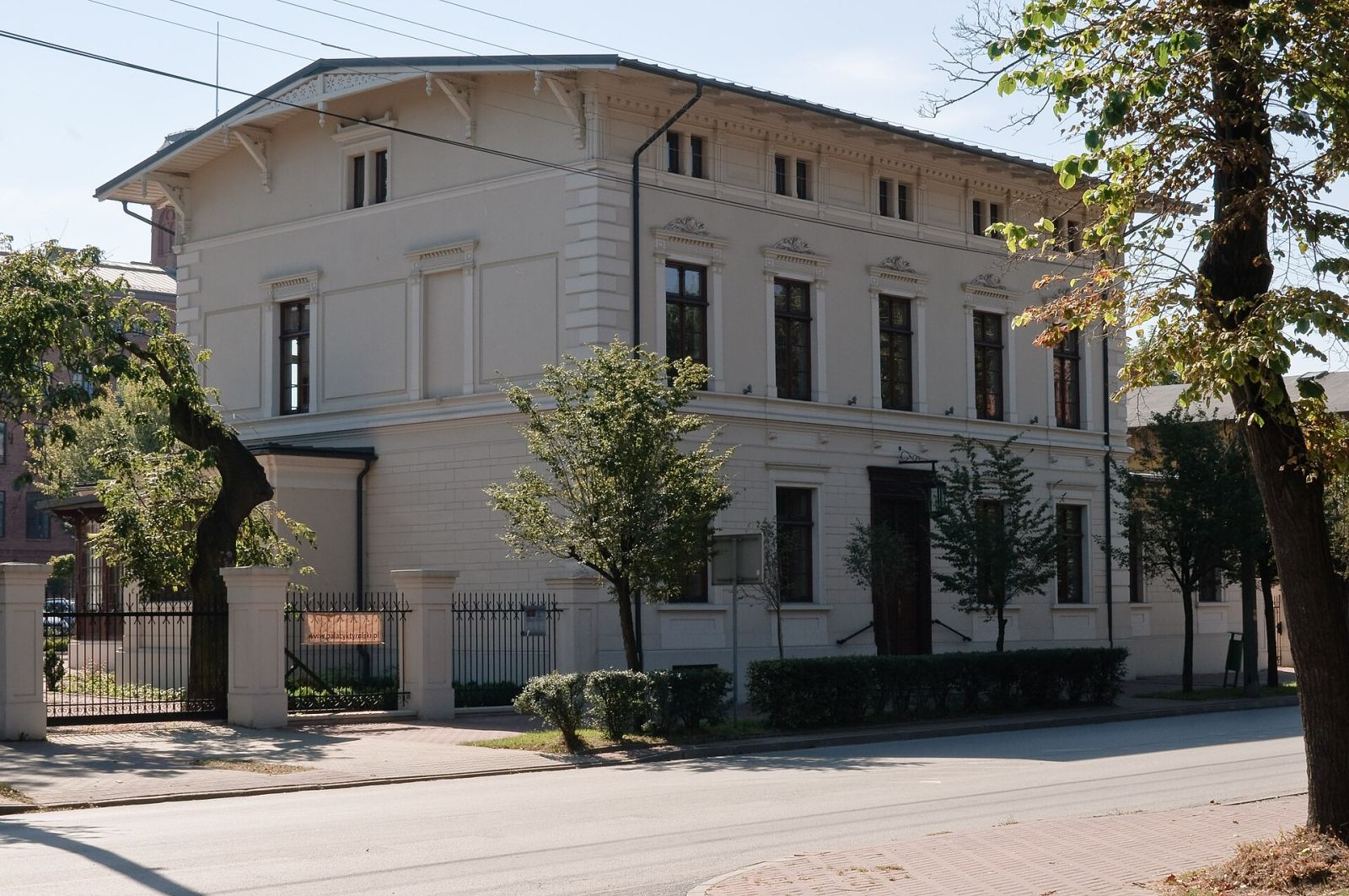 Pałacyk Tyrolski, Żyrardów