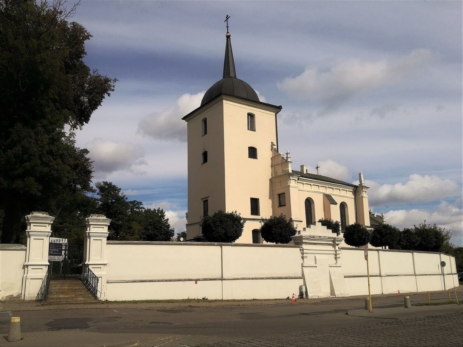Ogrodzenie z bramkami, Lublin