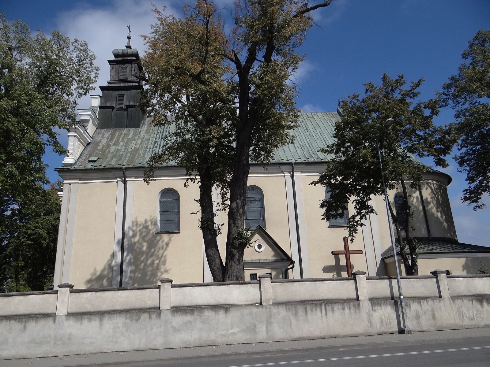 Kościół parafialny pw. Matki Boskiej Pocieszenia, Wierzchosławice