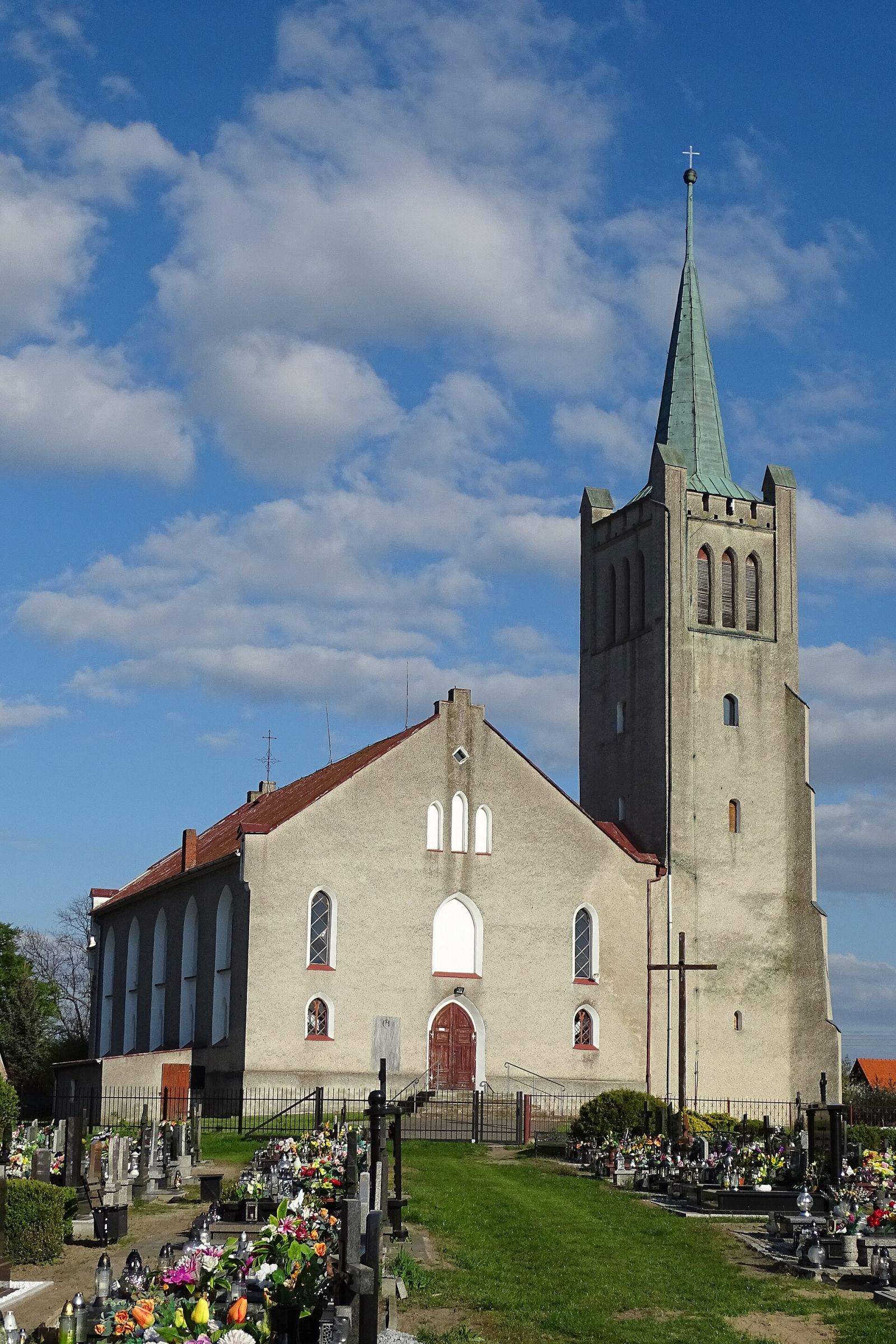 Kościół parafialny pw. Podwyższenia Krzyża, Smolna