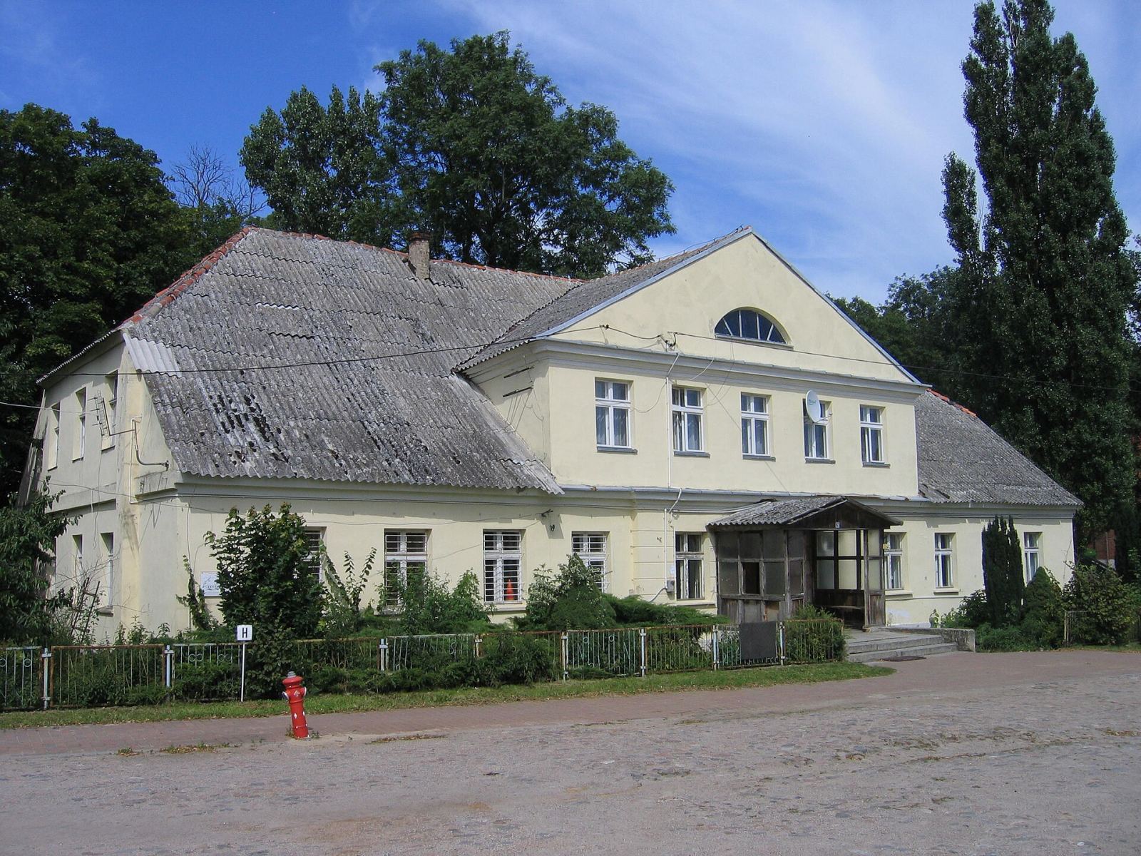 Dwór, Przelewice